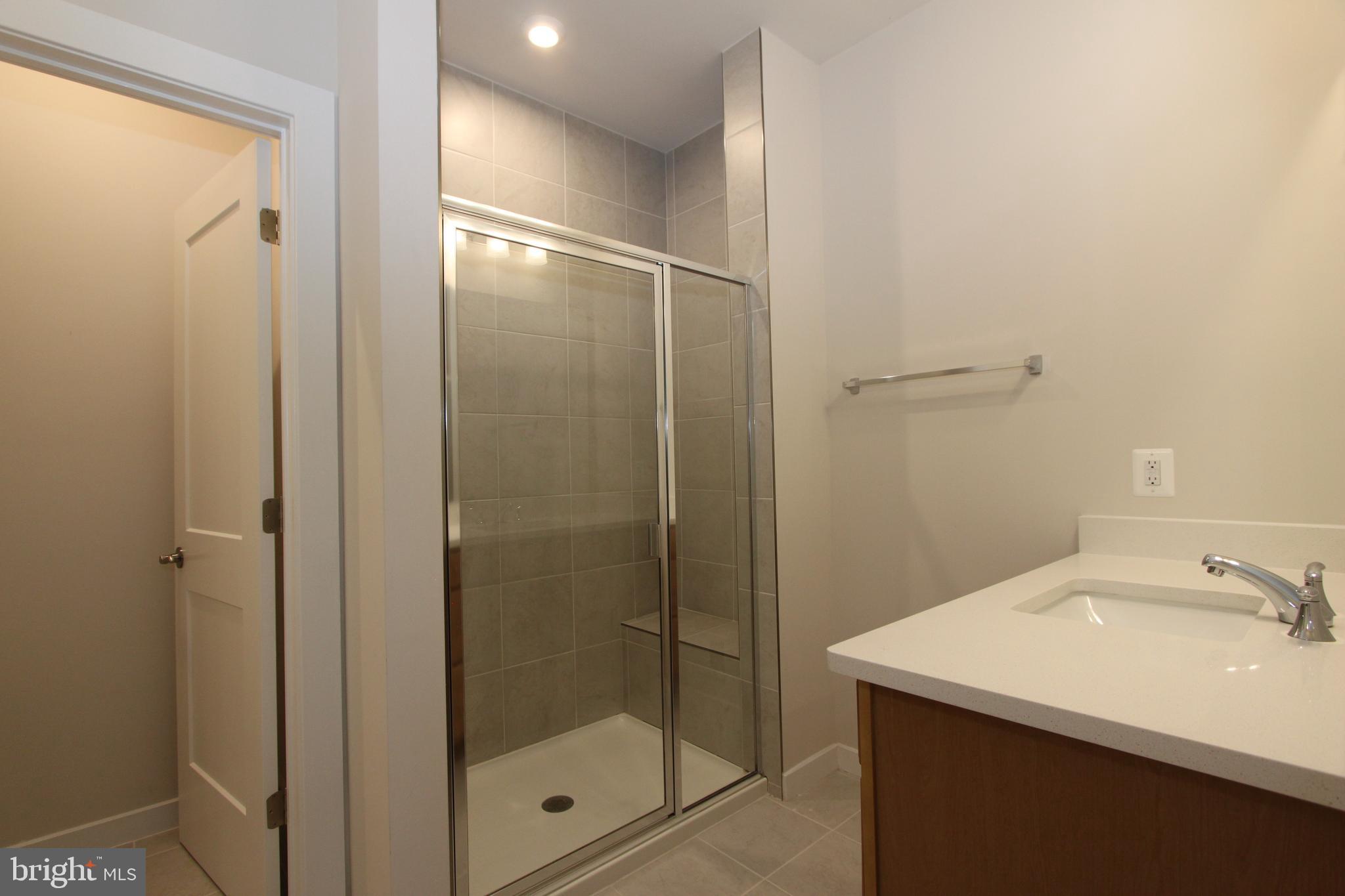 ASHBURN STATION - Residential Lease