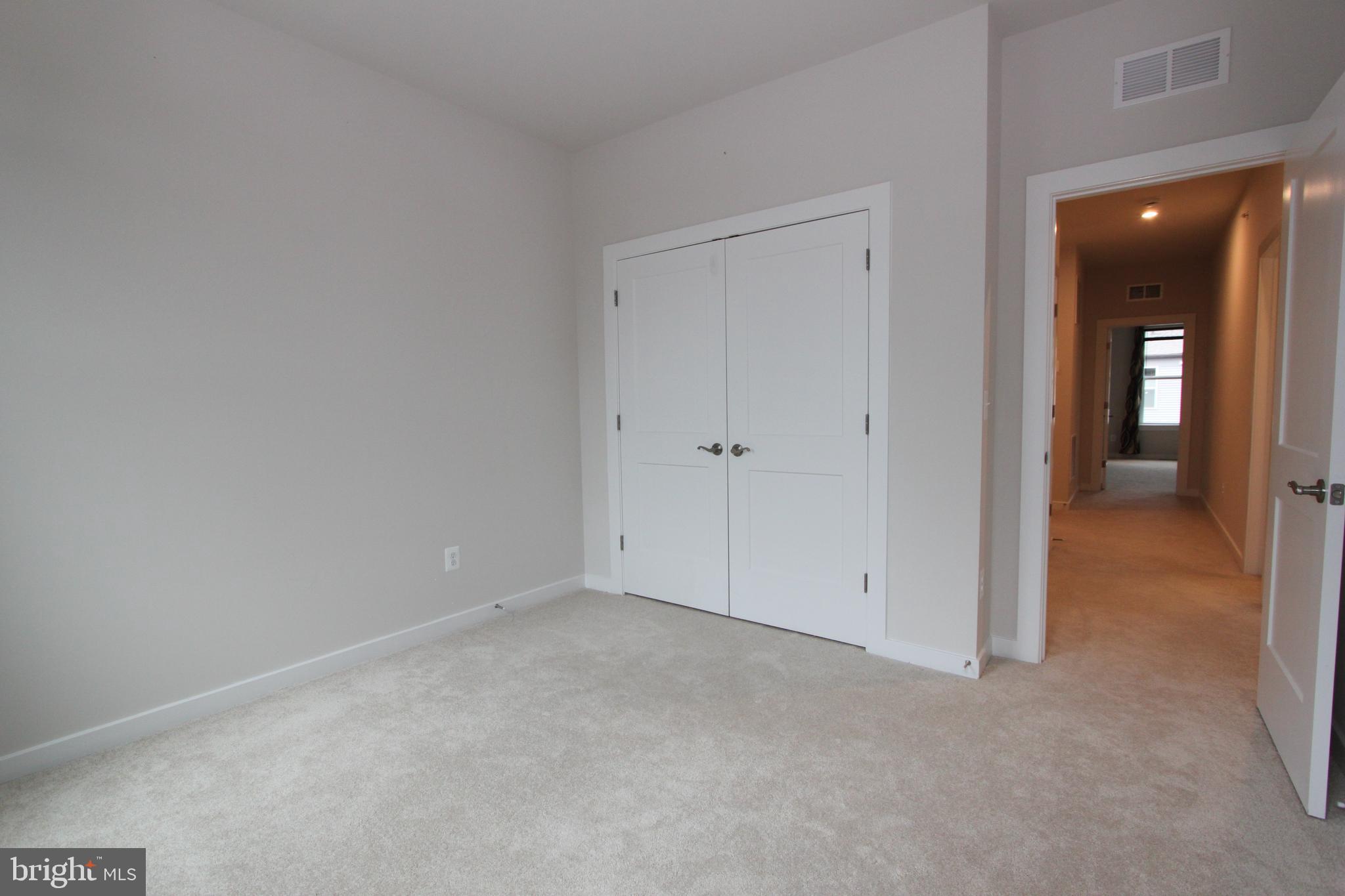 ASHBURN STATION - Residential Lease