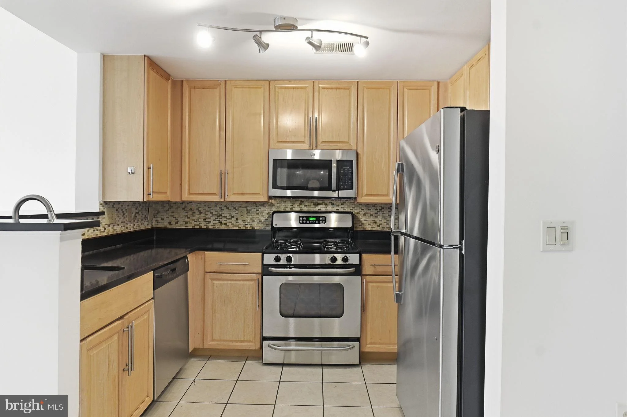1201 E West Highway Unit 403, Silver Spring, MD 20910 photo 5
