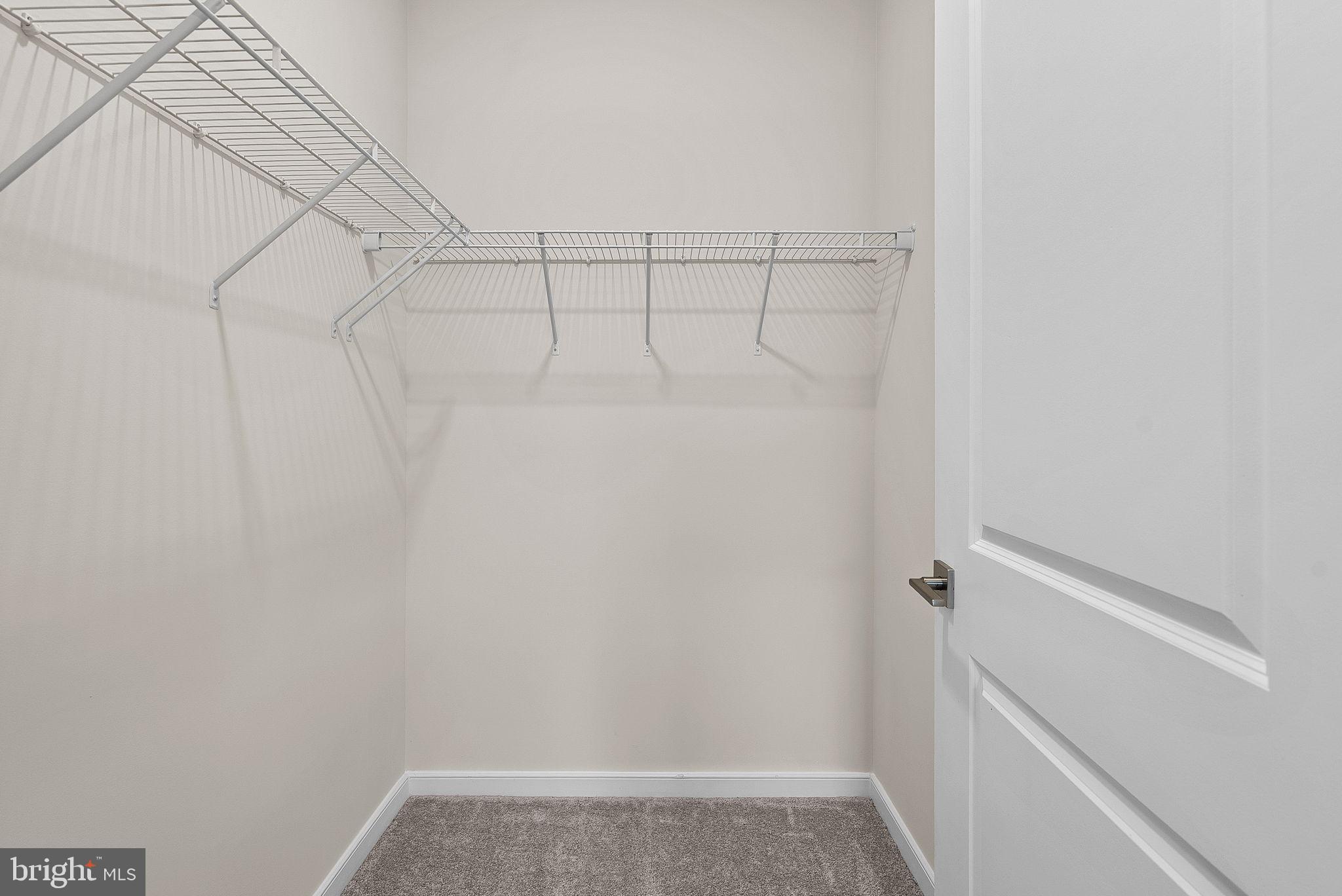 POTOMAC STATION MARKETPLACE - Residential