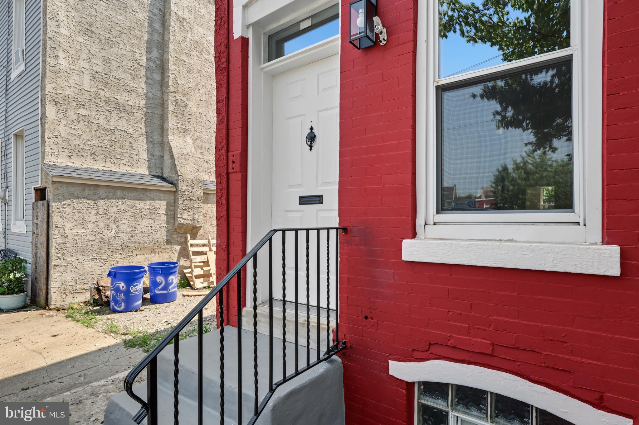 518 LINE STREET