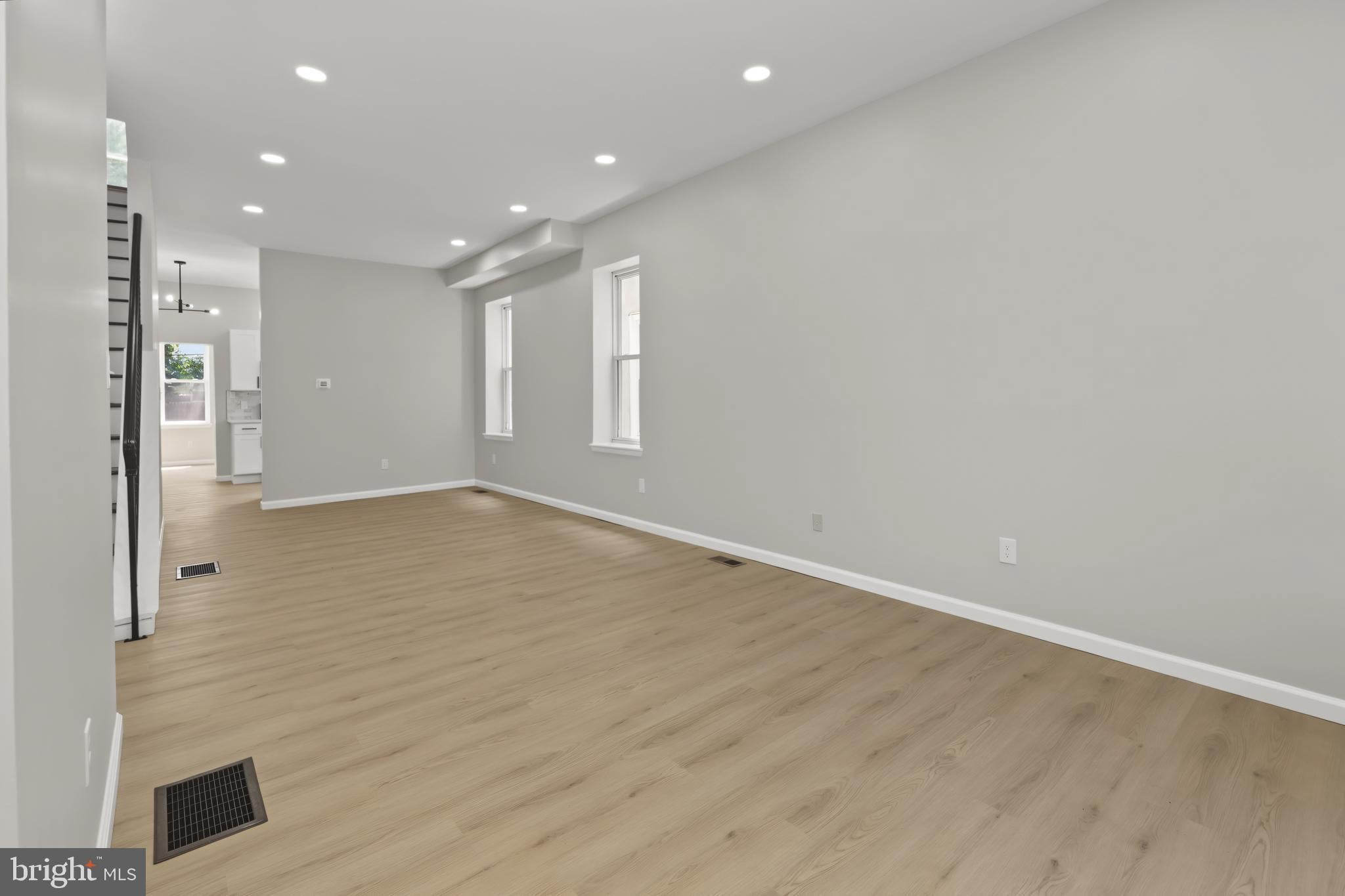 518 LINE STREET