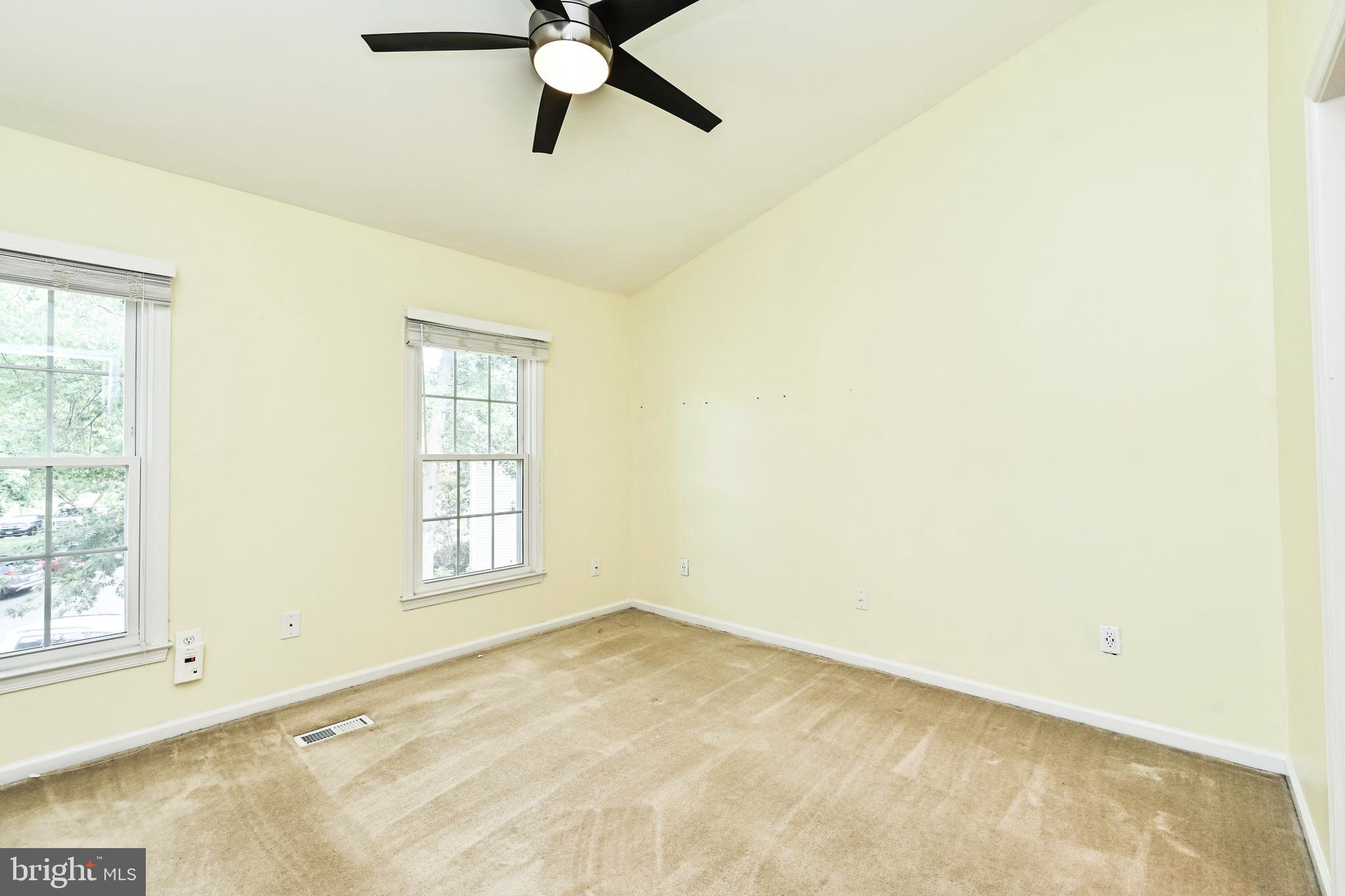 SPRINGFIELD OAKS - Residential Lease