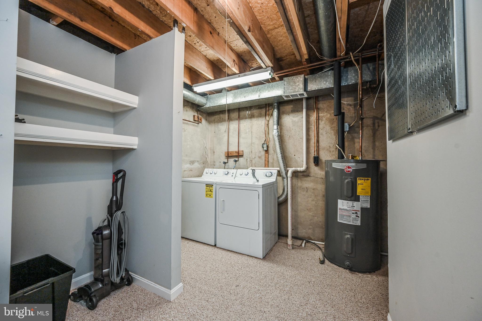 SPRINGFIELD OAKS - Residential Lease