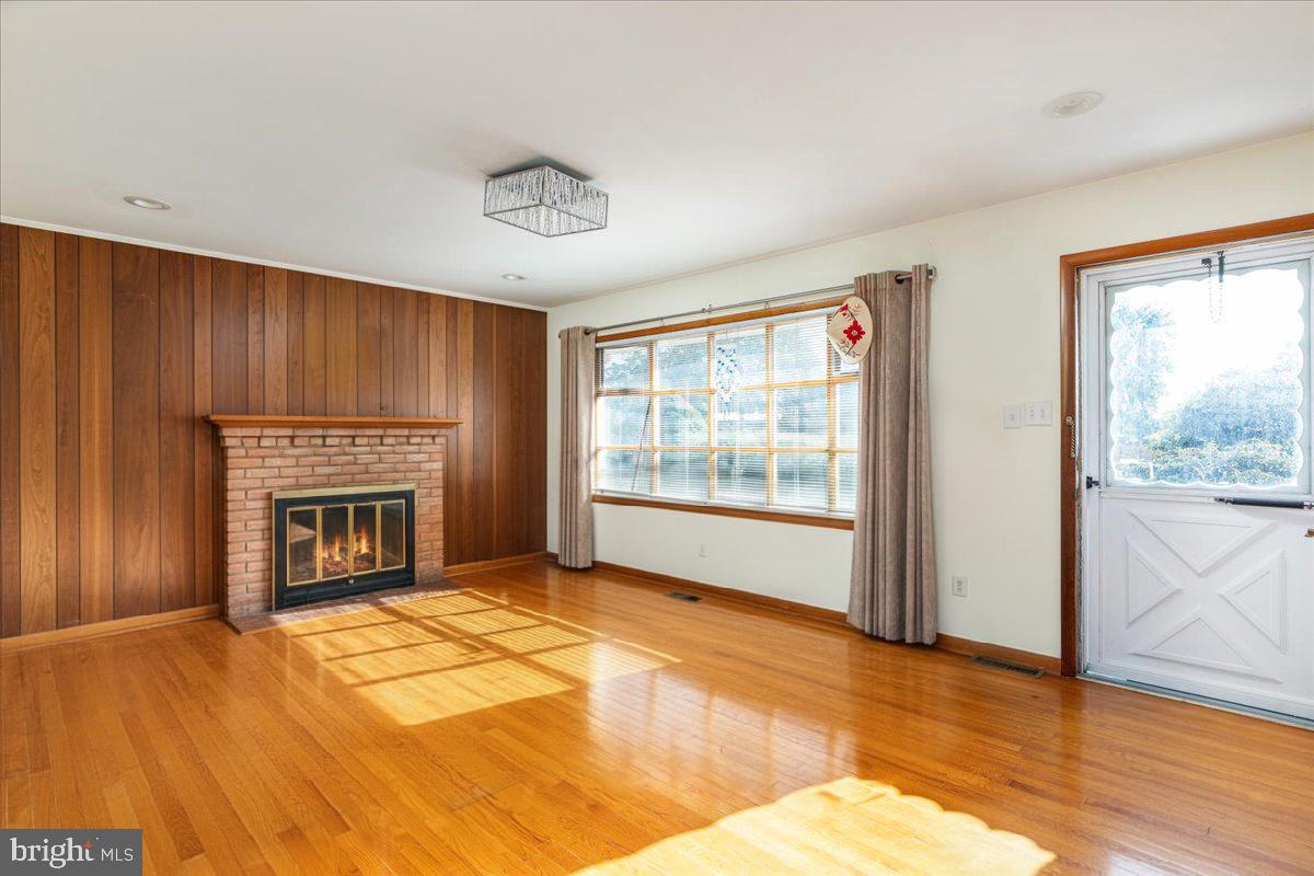 FREDERICK HEIGHTS - Residential