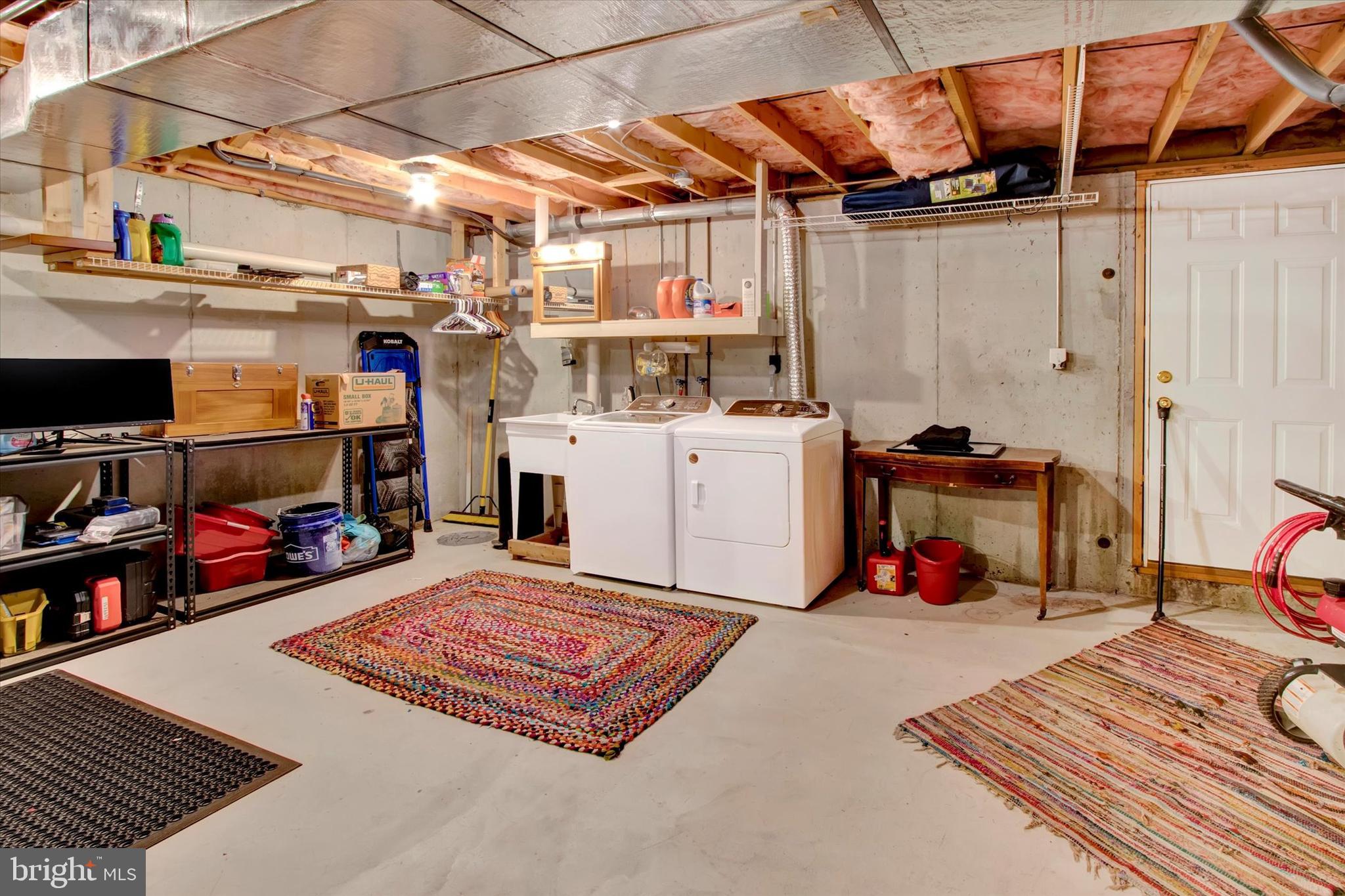 HEATHER KNOLL - Residential