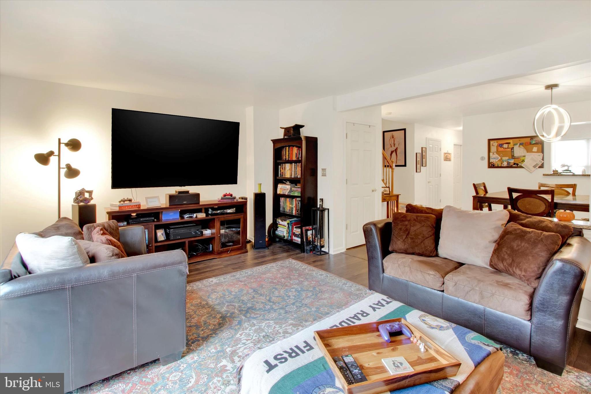 HEATHER KNOLL - Residential