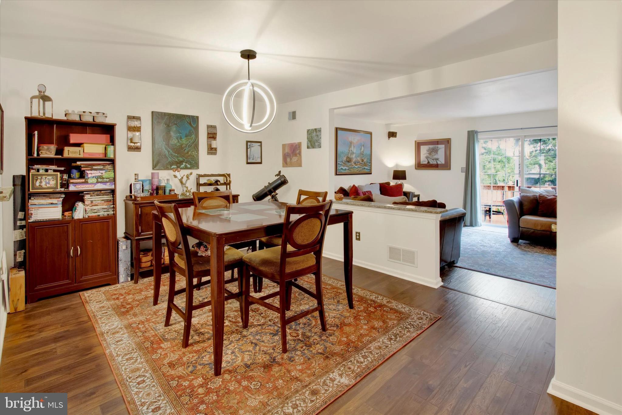 HEATHER KNOLL - Residential