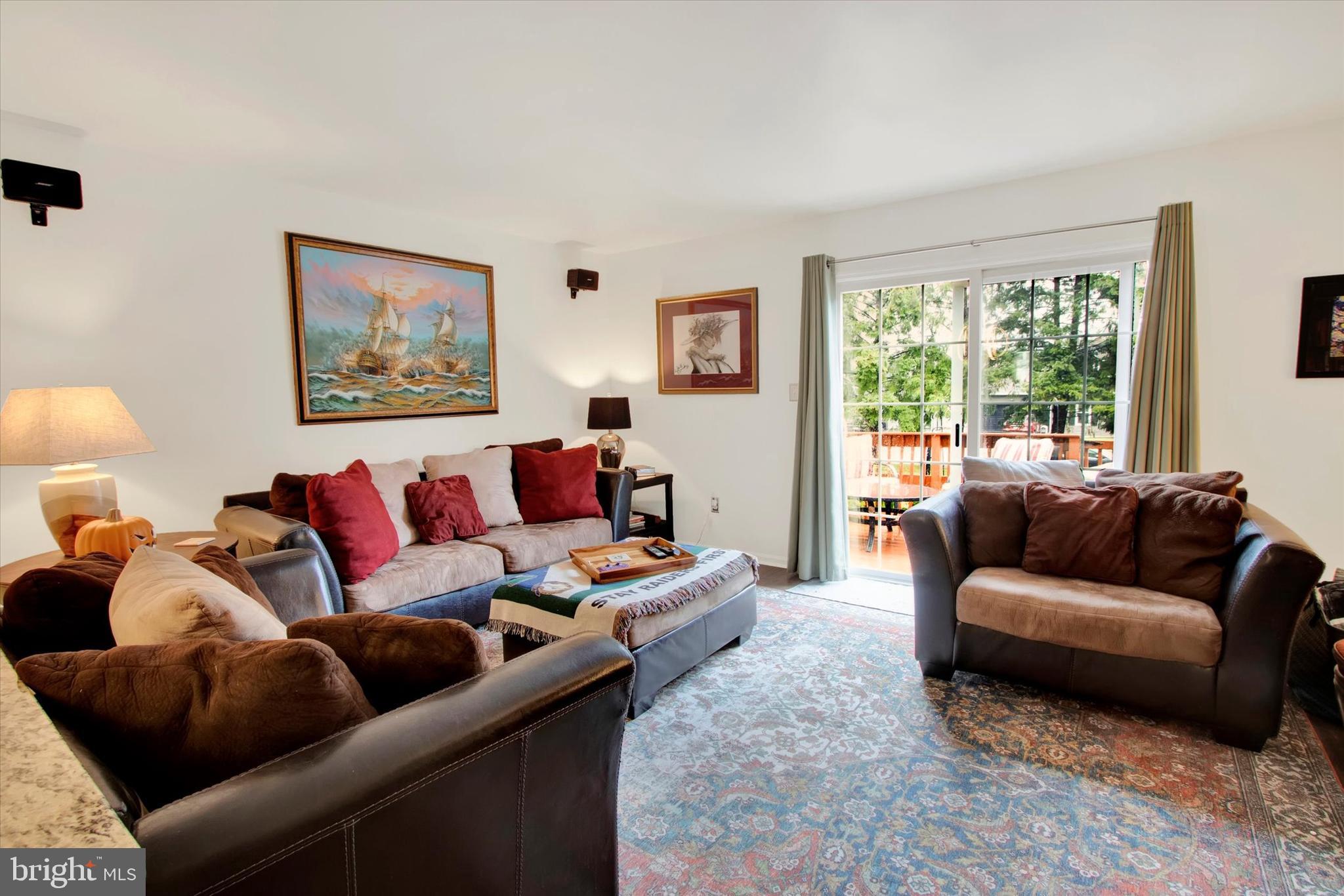 HEATHER KNOLL - Residential