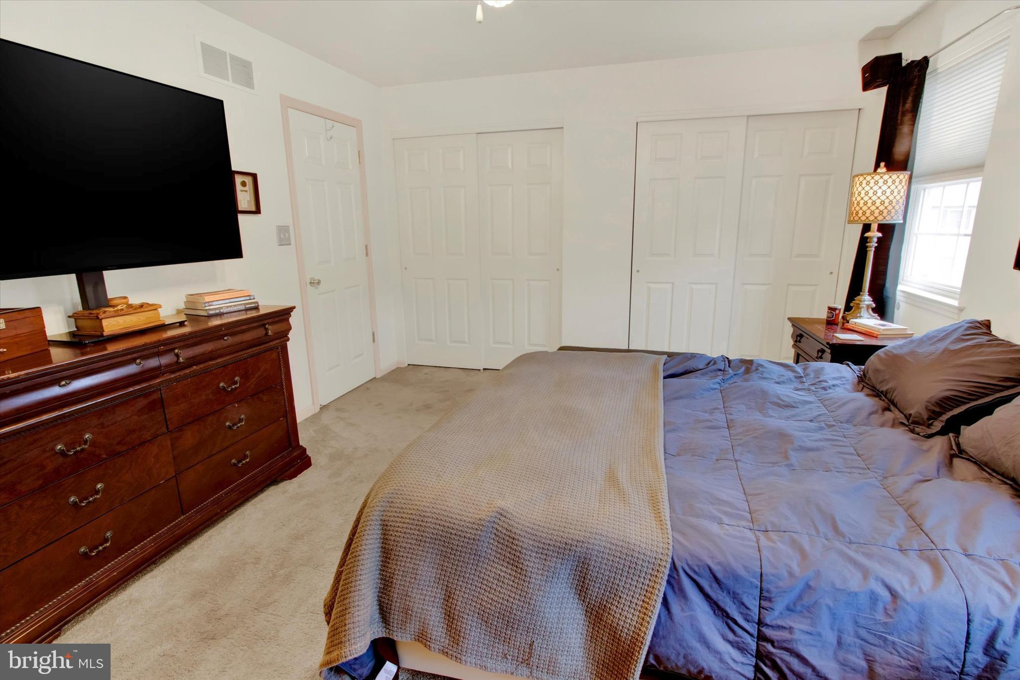 HEATHER KNOLL - Residential