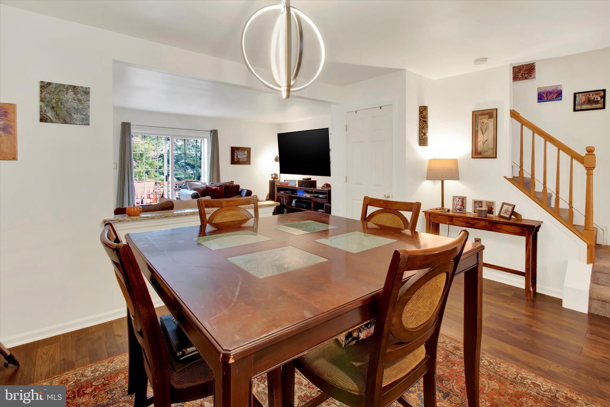 HEATHER KNOLL - Residential