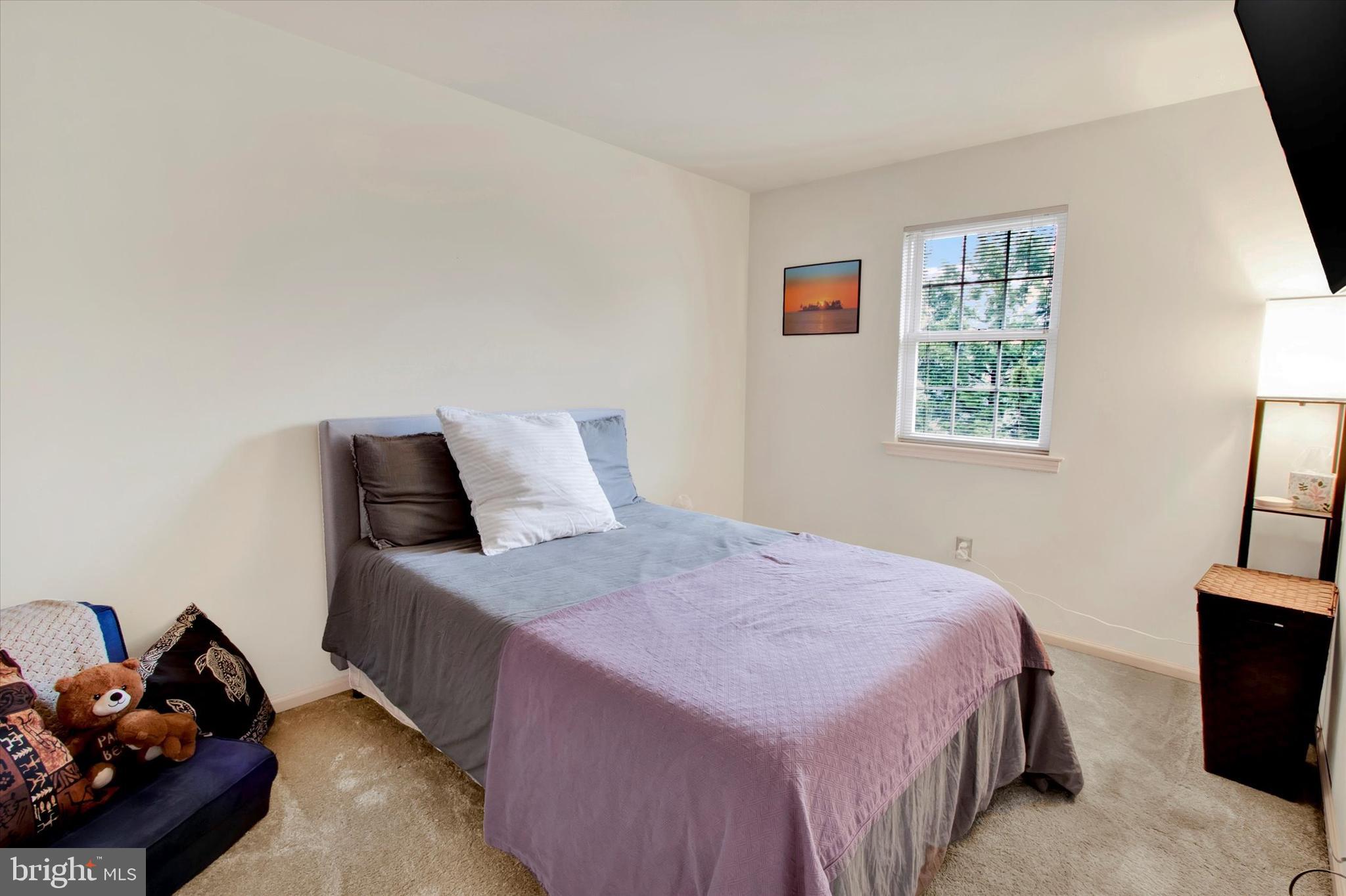 HEATHER KNOLL - Residential