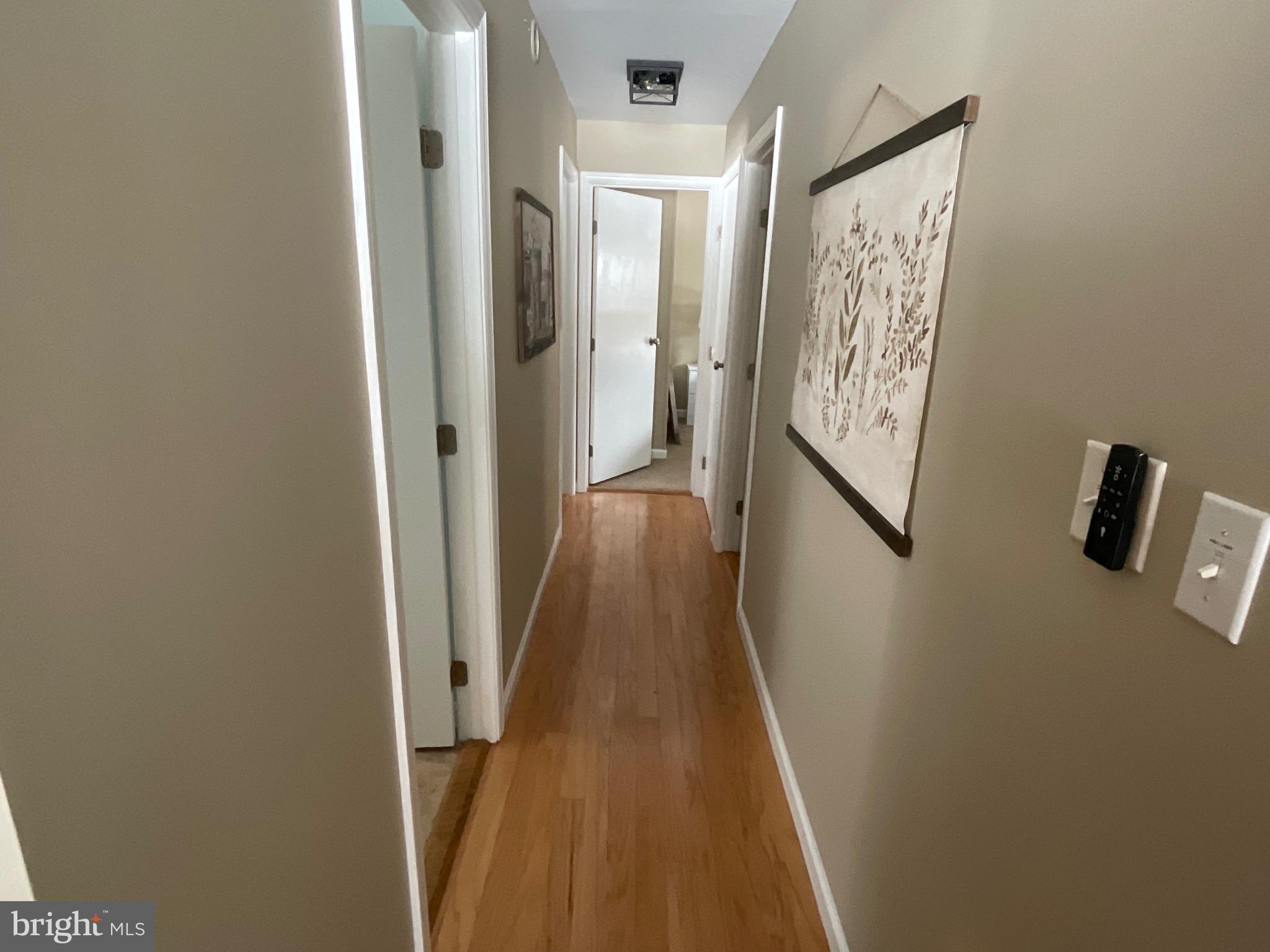 ARROWHEAD  LAKES - Residential