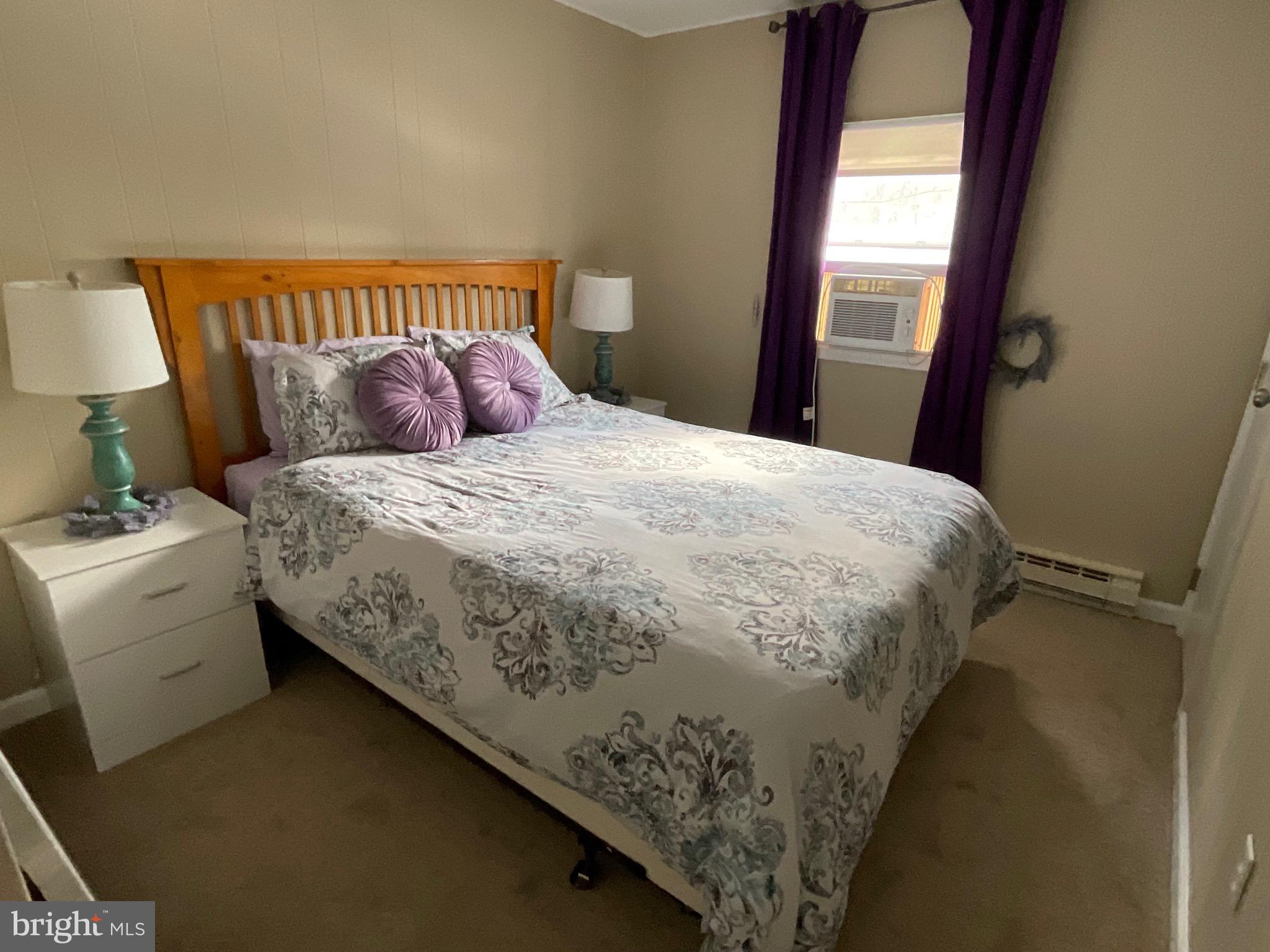 ARROWHEAD  LAKES - Residential