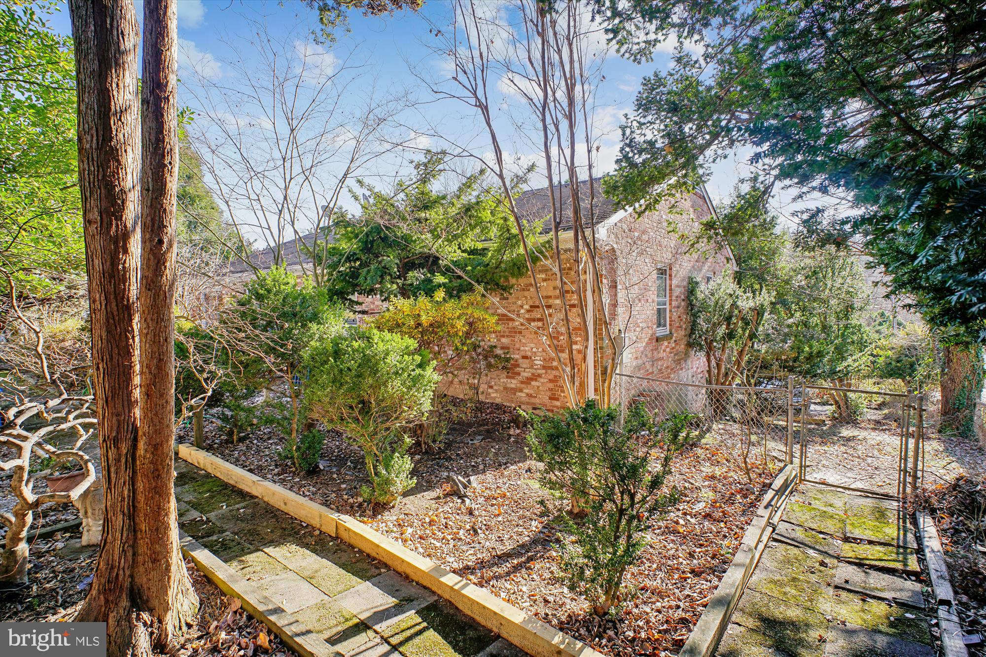 CHESTERBROOK WOODS - Residential