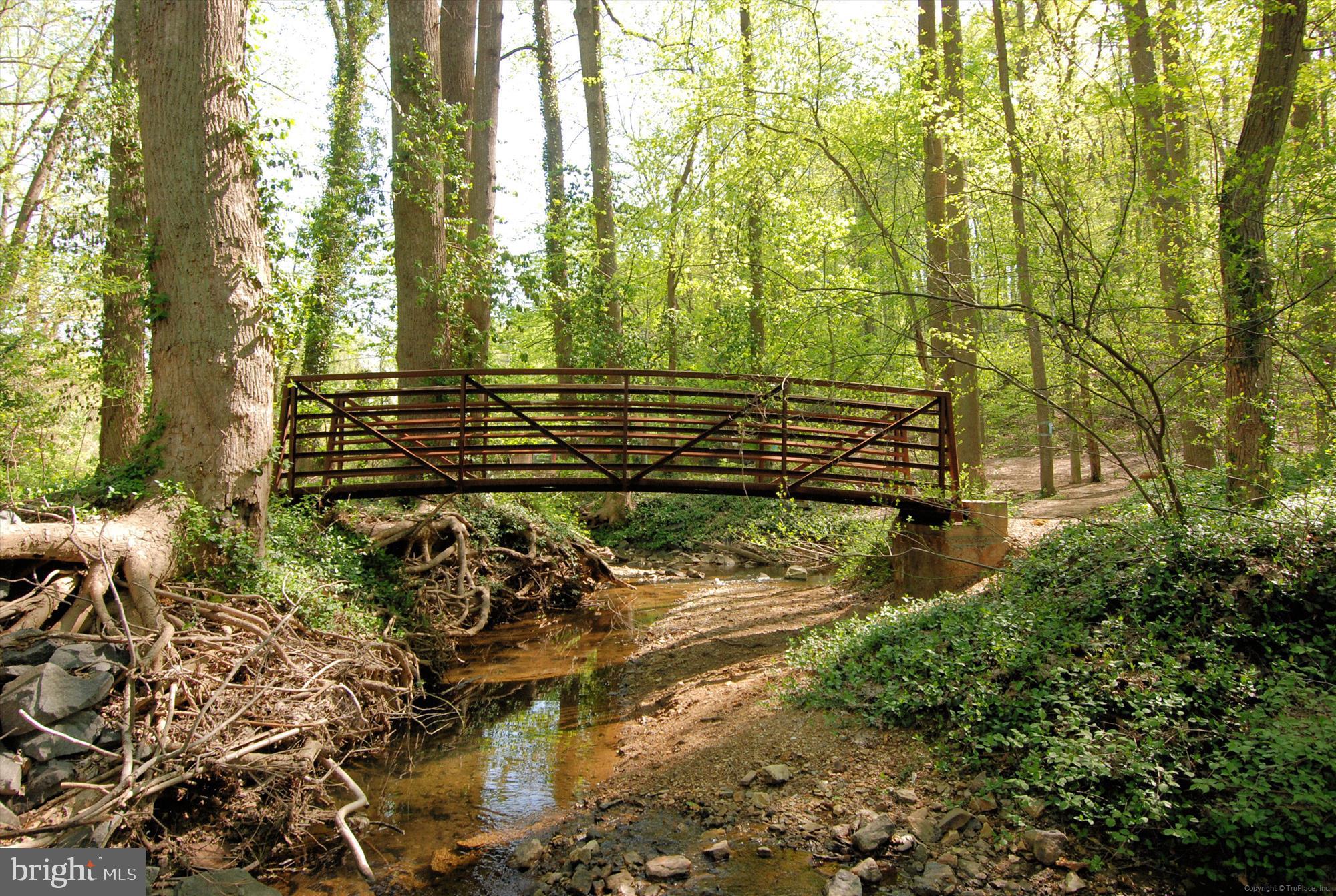 CHESTERBROOK WOODS - Residential