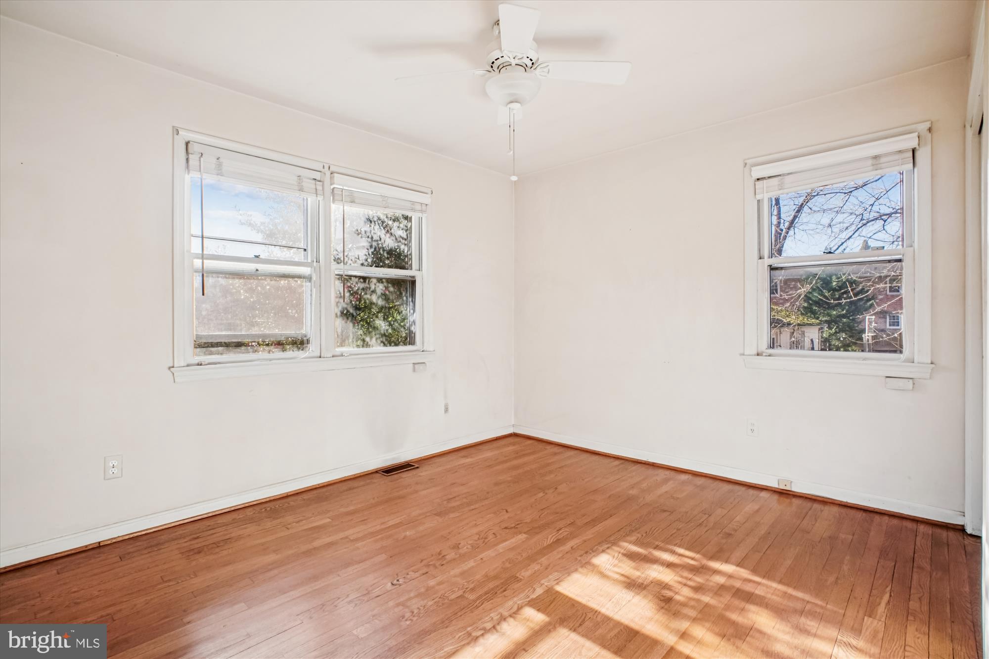 CHESTERBROOK WOODS - Residential