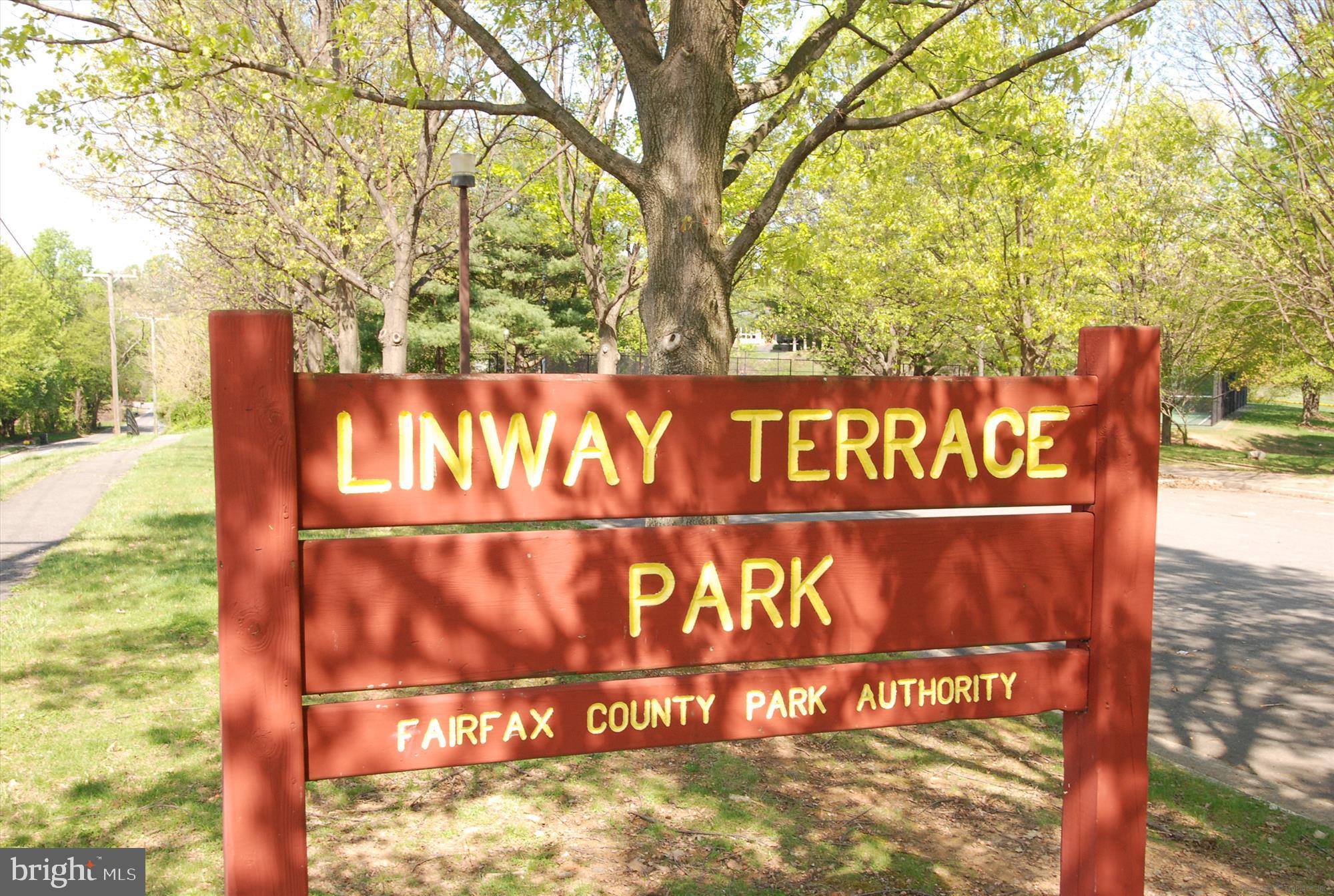 CHESTERBROOK WOODS - Residential