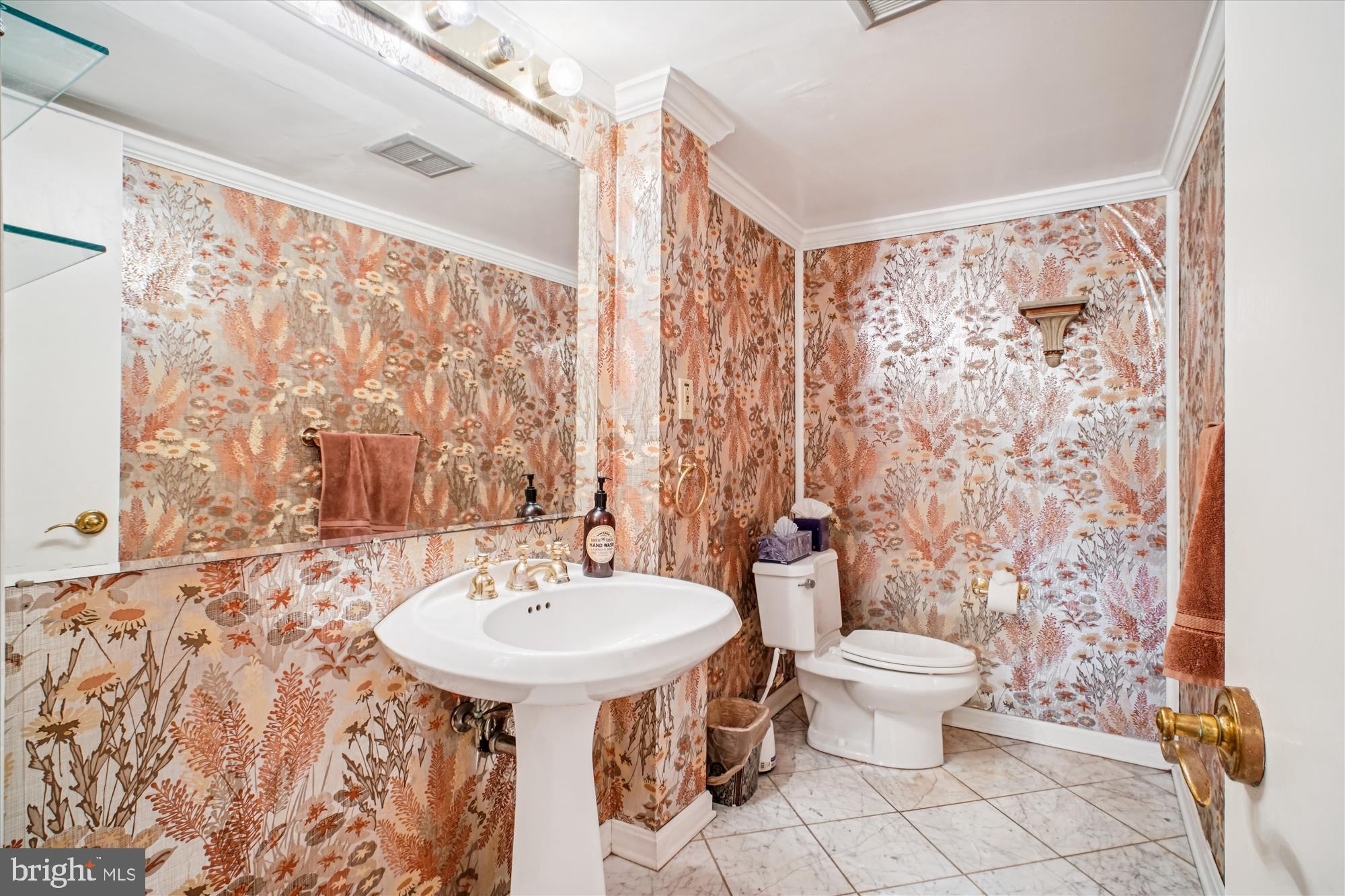 CHESTERBROOK WOODS - Residential