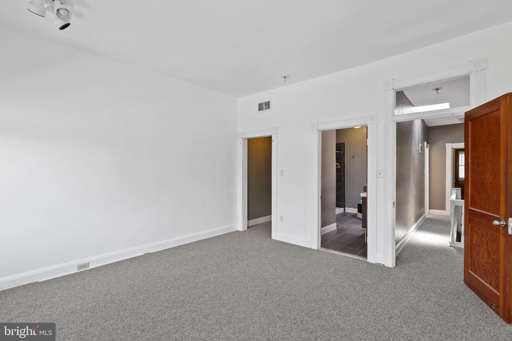 BREWERS HILL - Residential Lease