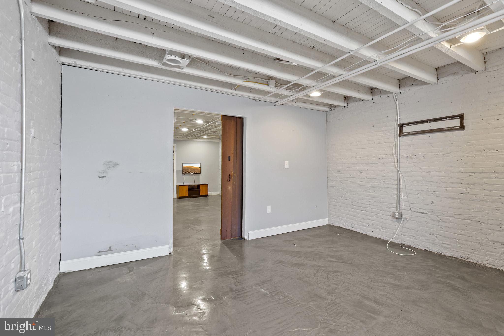 BREWERS HILL - Residential Lease