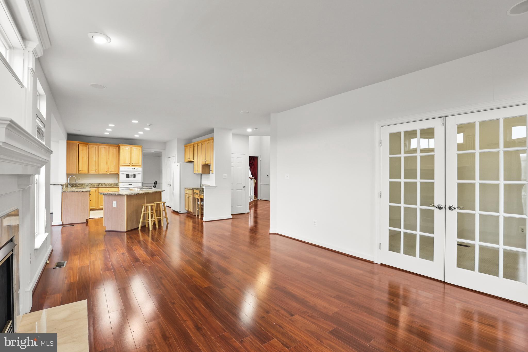 SUMMIT RIDGE - Residential