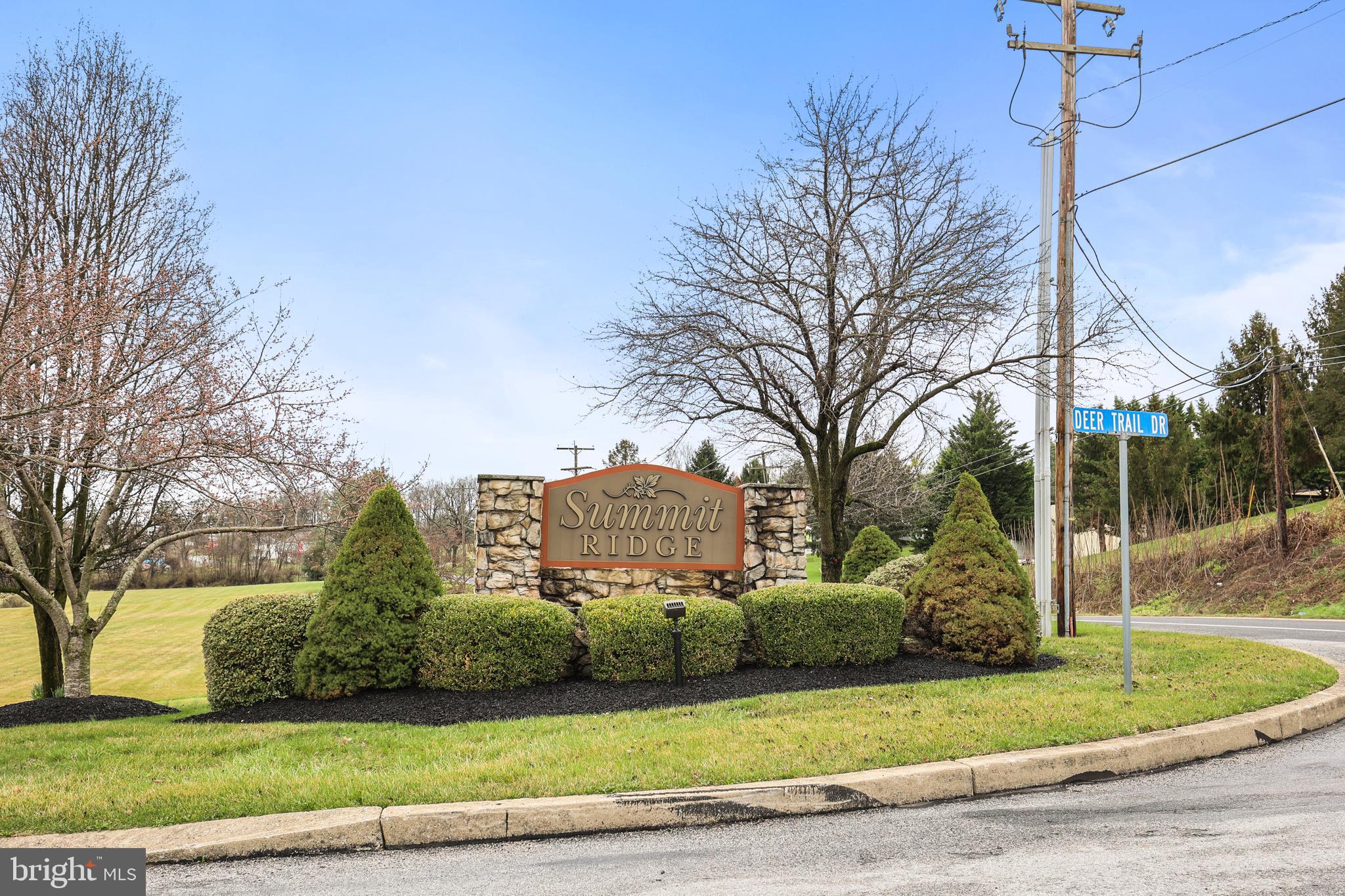 SUMMIT RIDGE - Residential