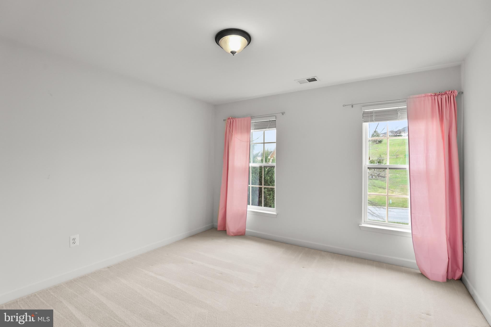 SUMMIT RIDGE - Residential