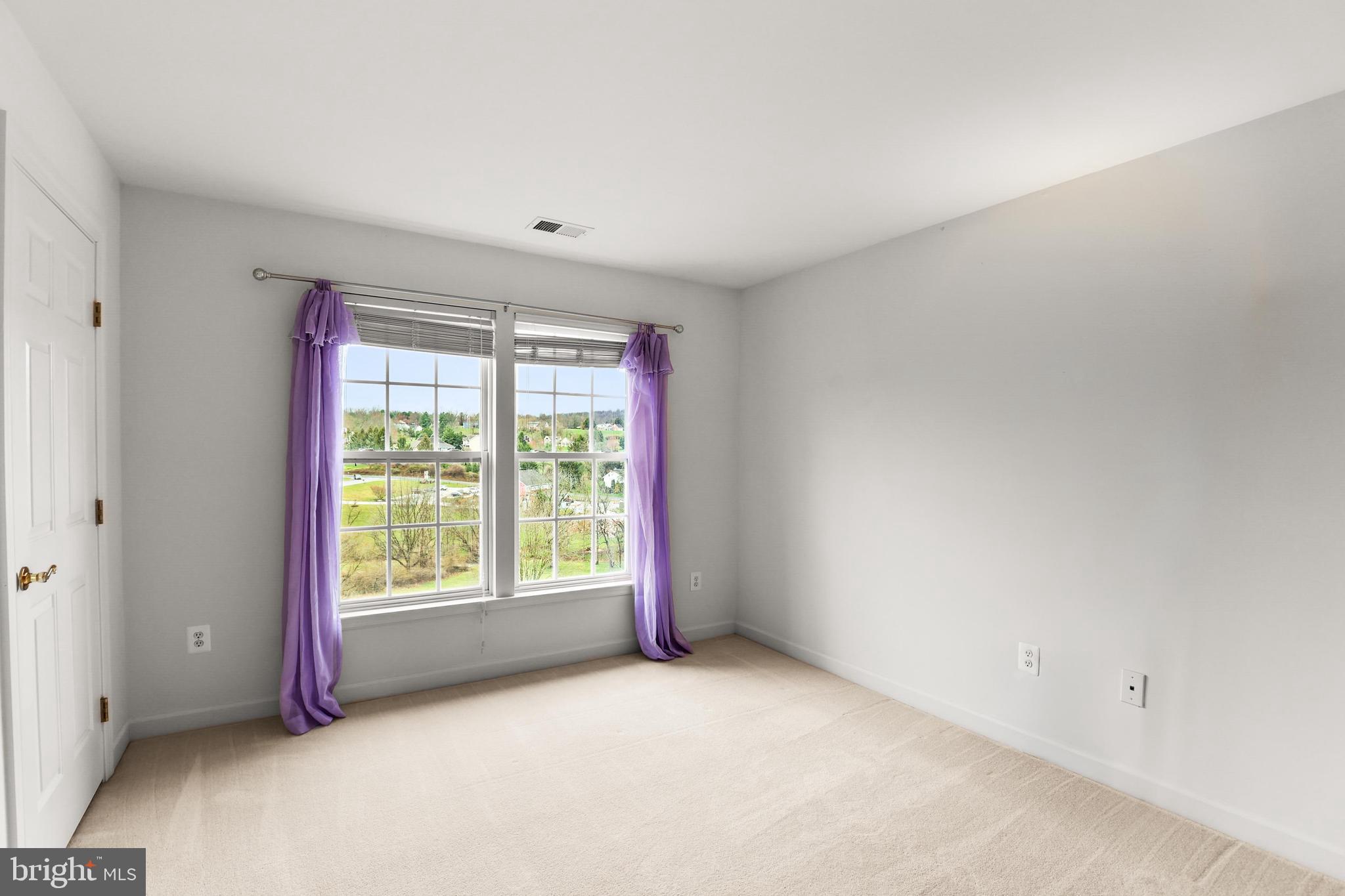 SUMMIT RIDGE - Residential