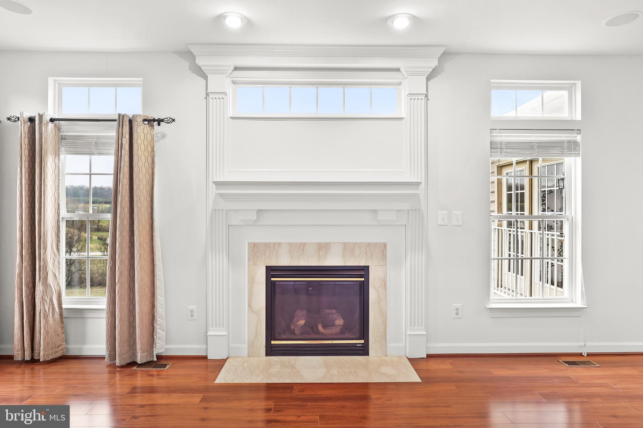 SUMMIT RIDGE - Residential