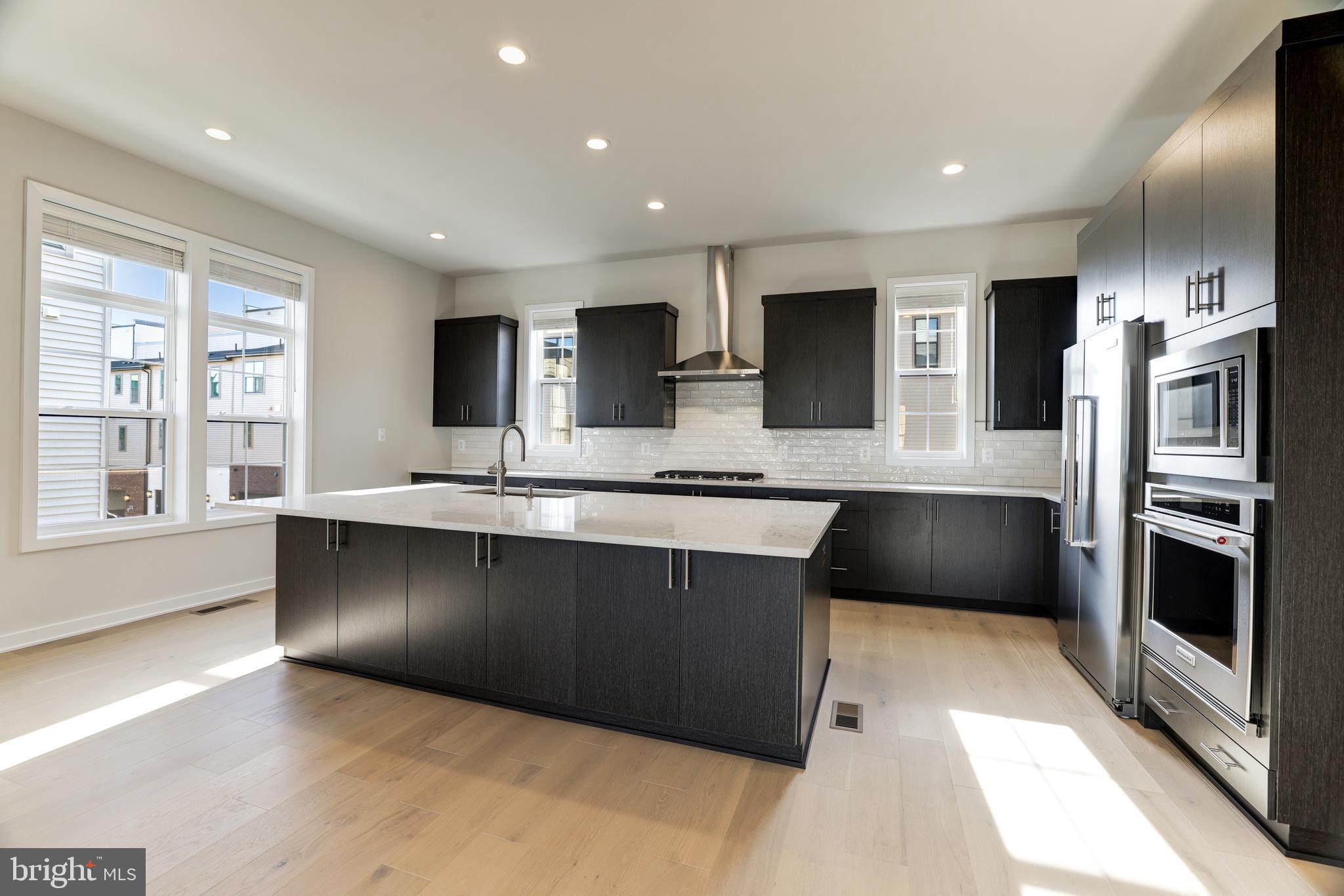 REGENCY AT BELMONT - Residential