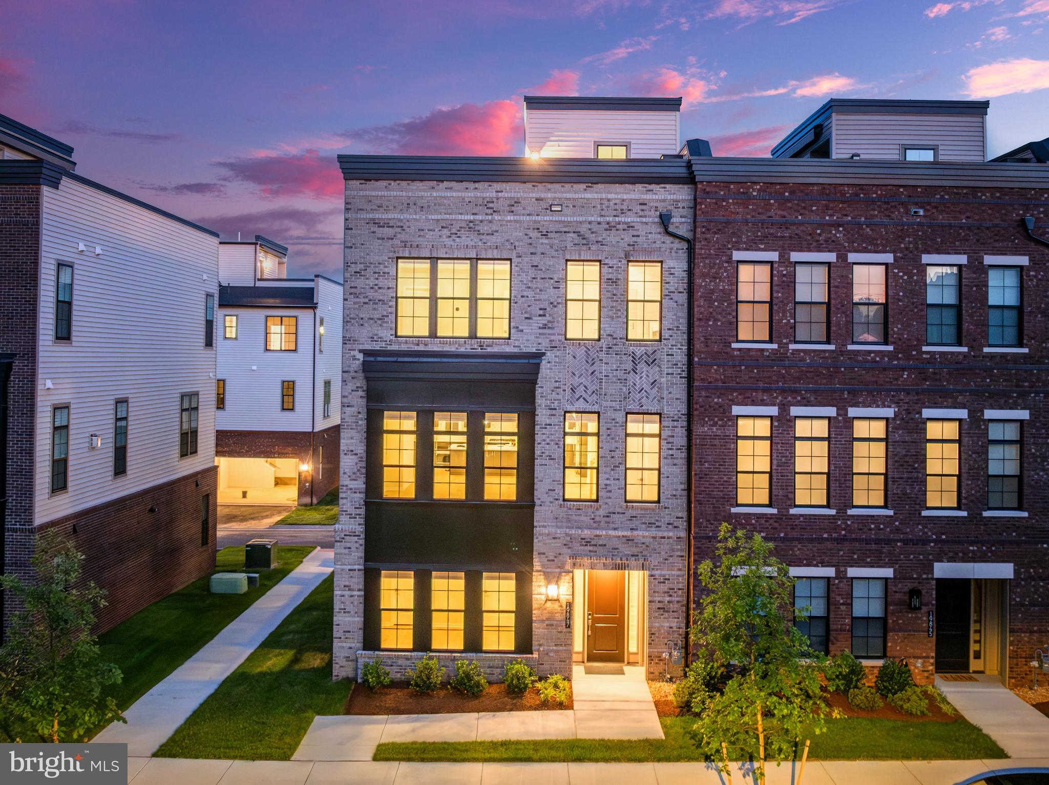 REGENCY AT BELMONT - Residential