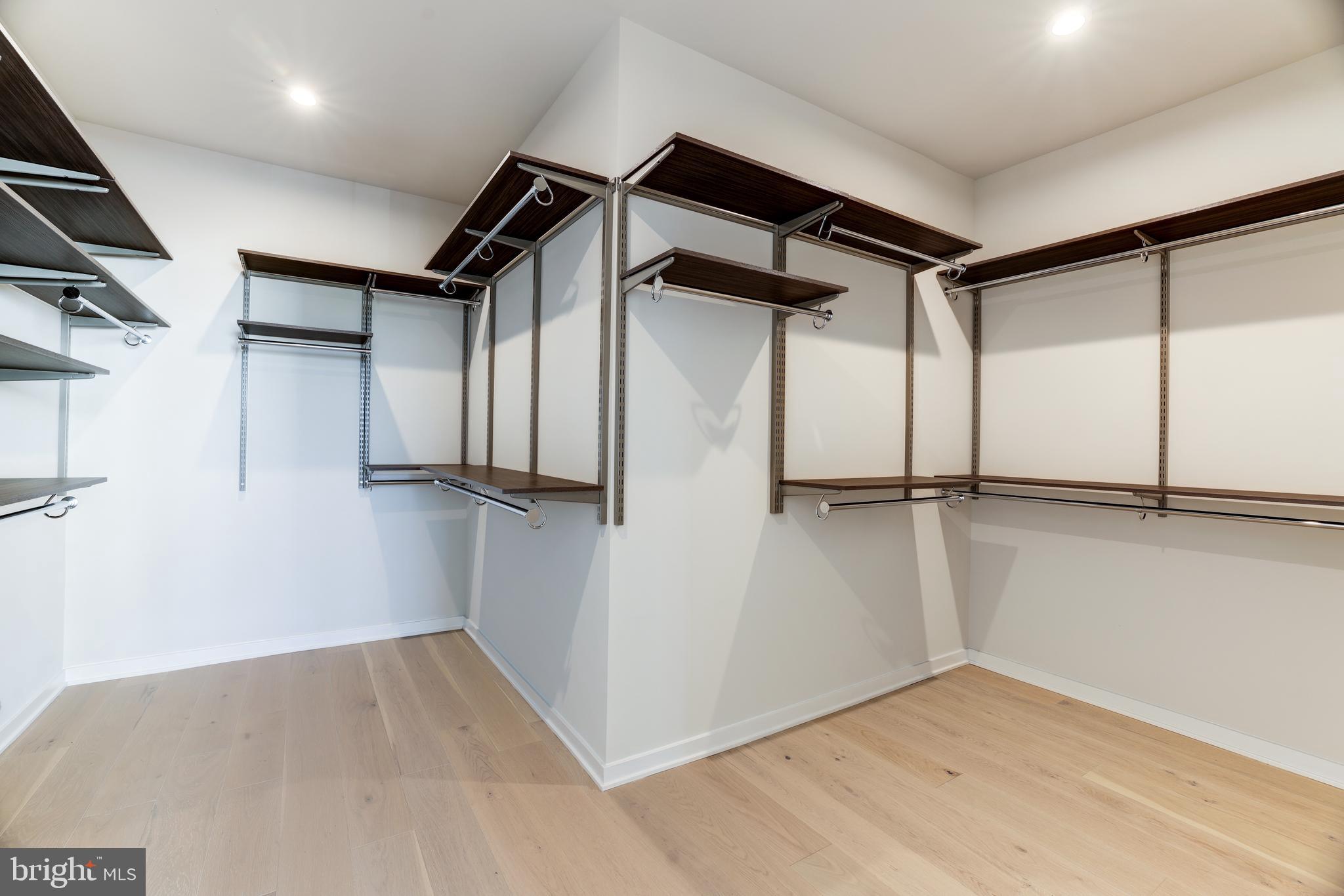 REGENCY AT BELMONT - Residential