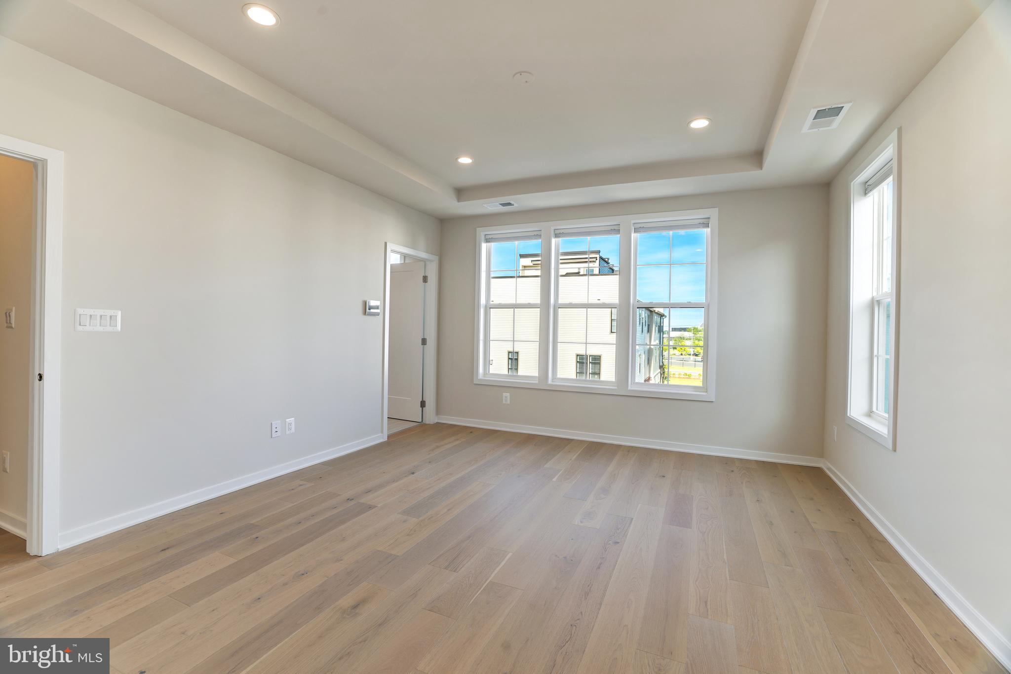 REGENCY AT BELMONT - Residential