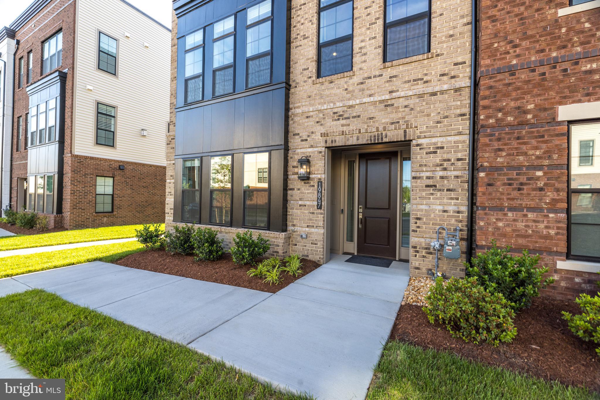 REGENCY AT BELMONT - Residential