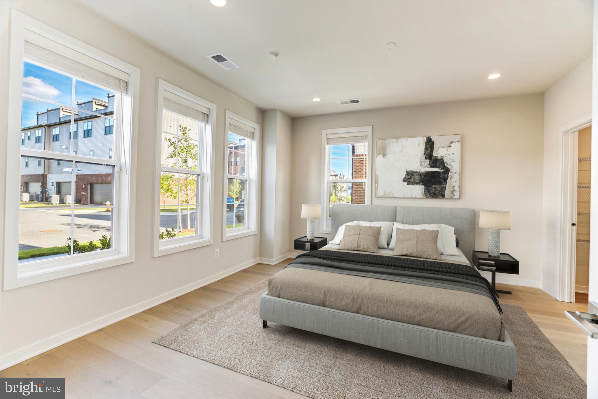 REGENCY AT BELMONT - Residential