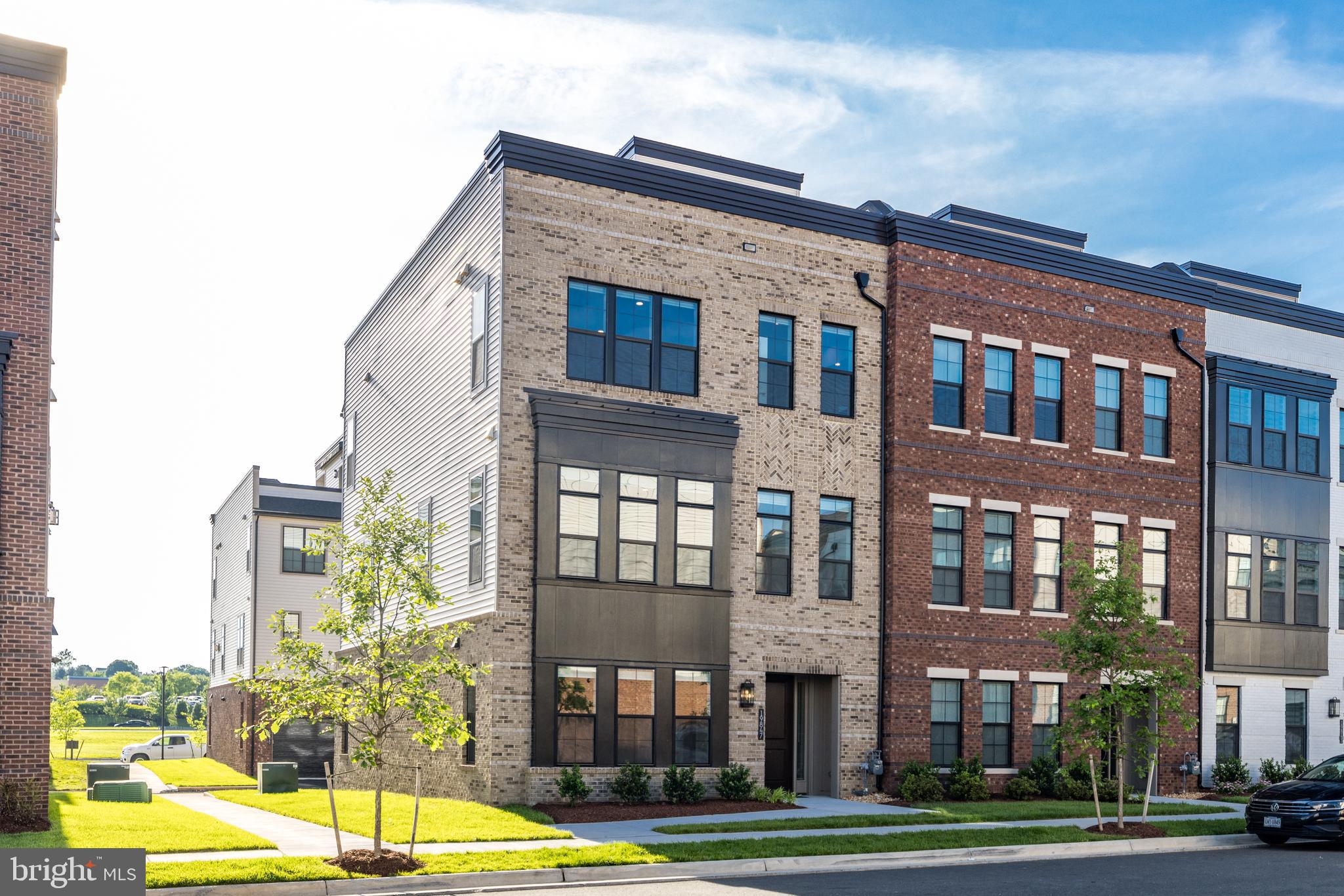 REGENCY AT BELMONT - Residential