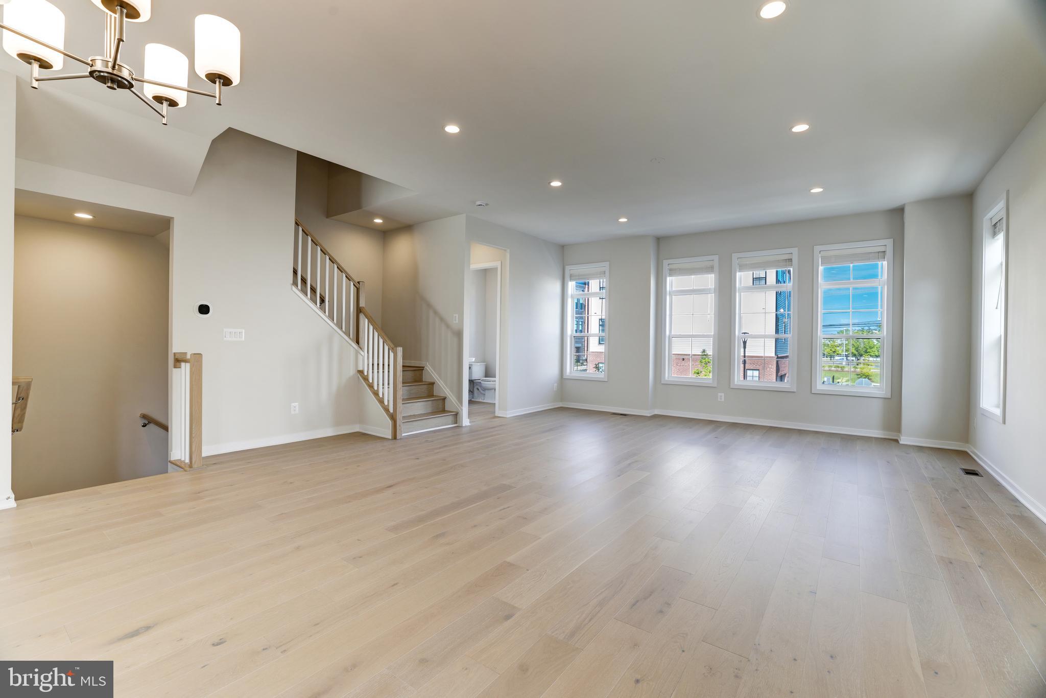 REGENCY AT BELMONT - Residential