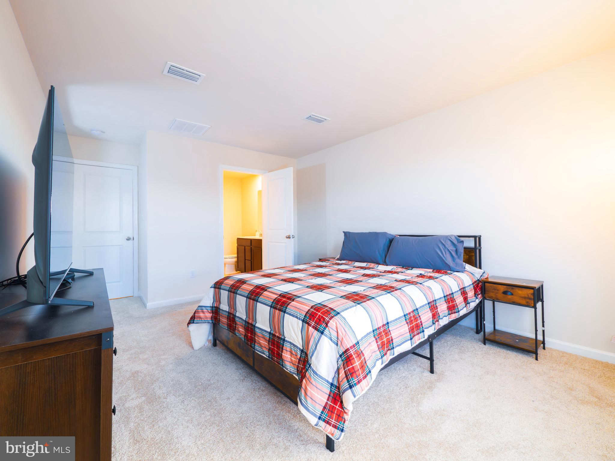 CARDINAL POINTE - Residential