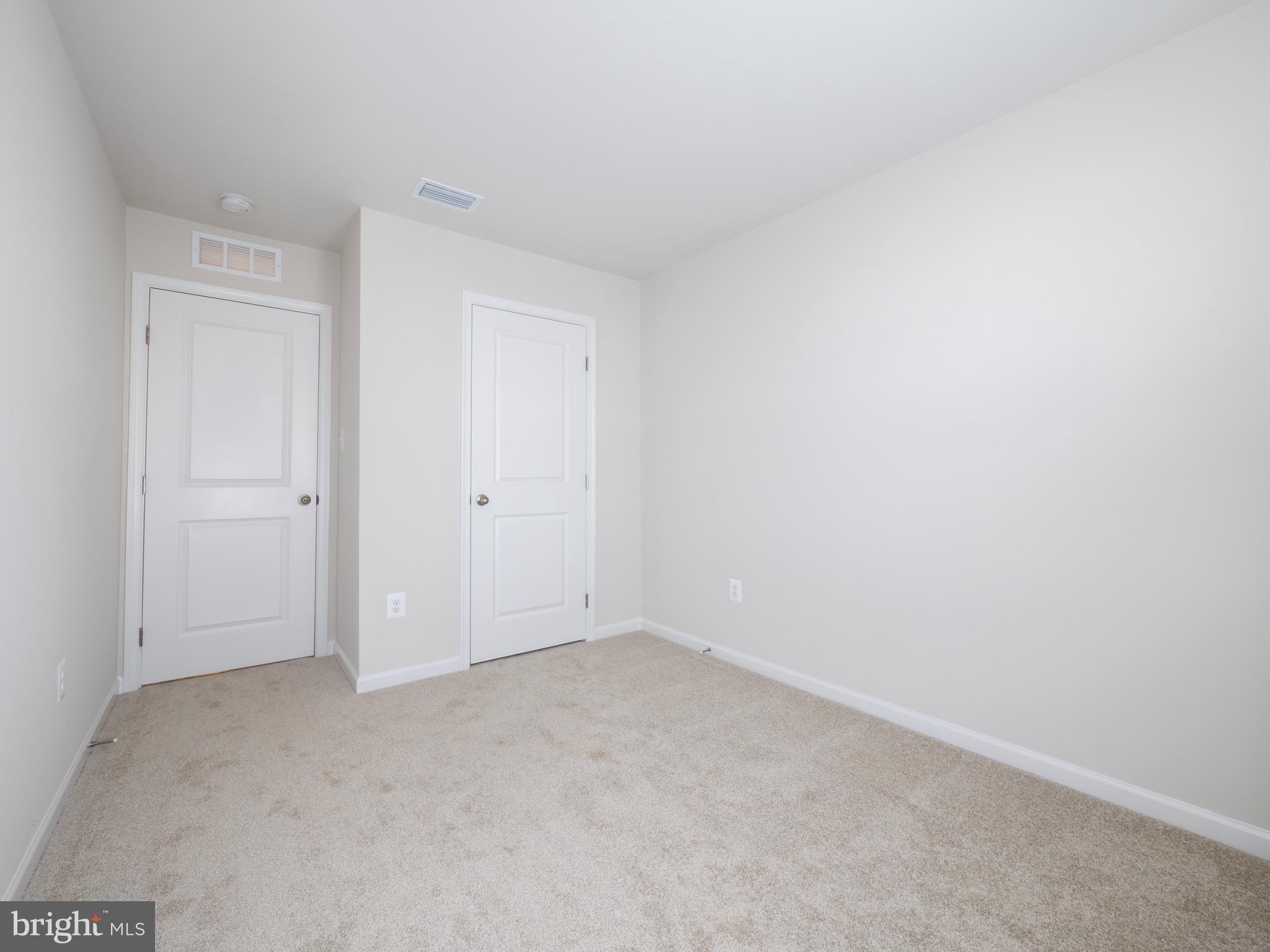 CARDINAL POINTE - Residential