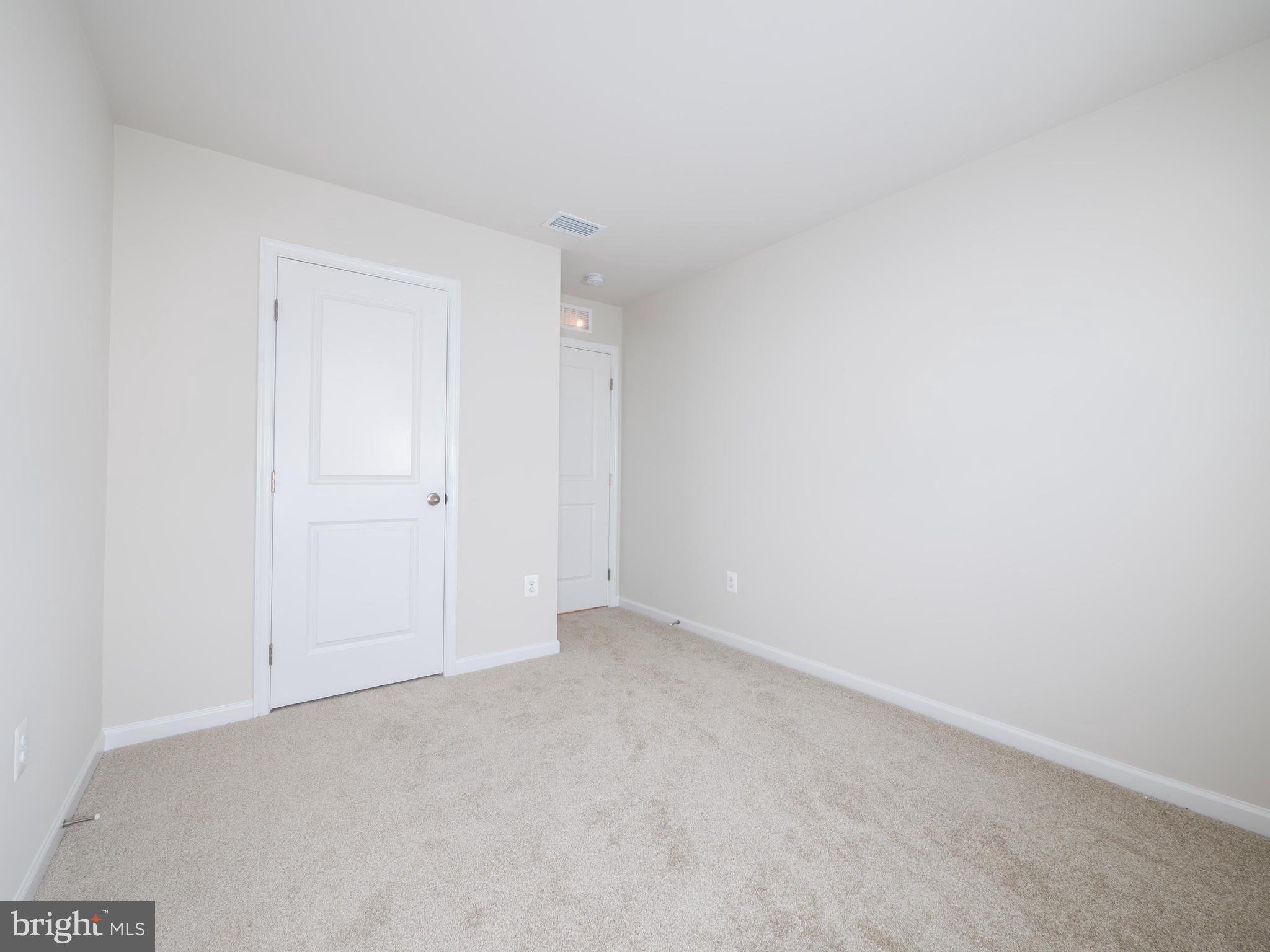 CARDINAL POINTE - Residential