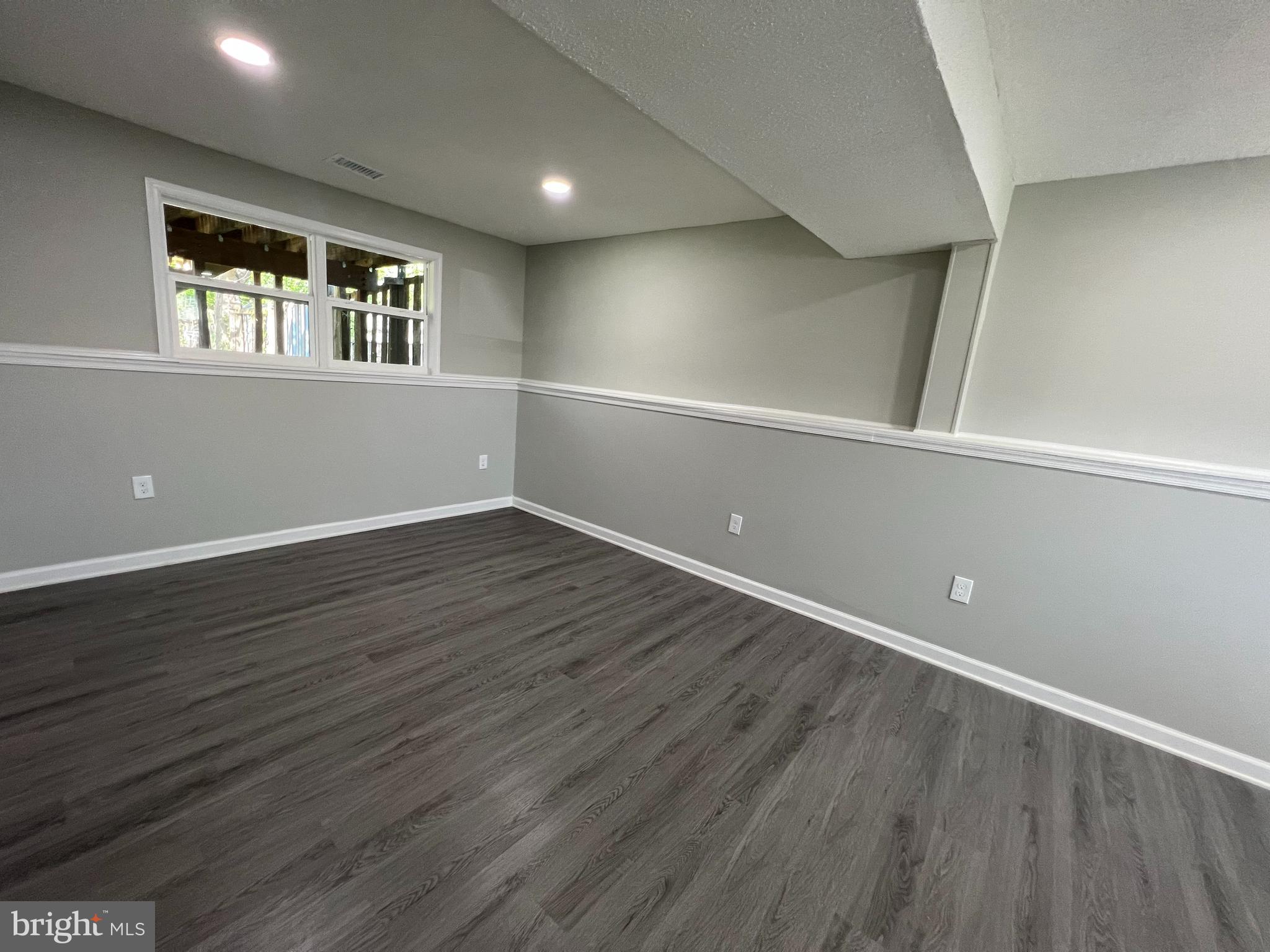 EAST PARK VILLAGE - Residential