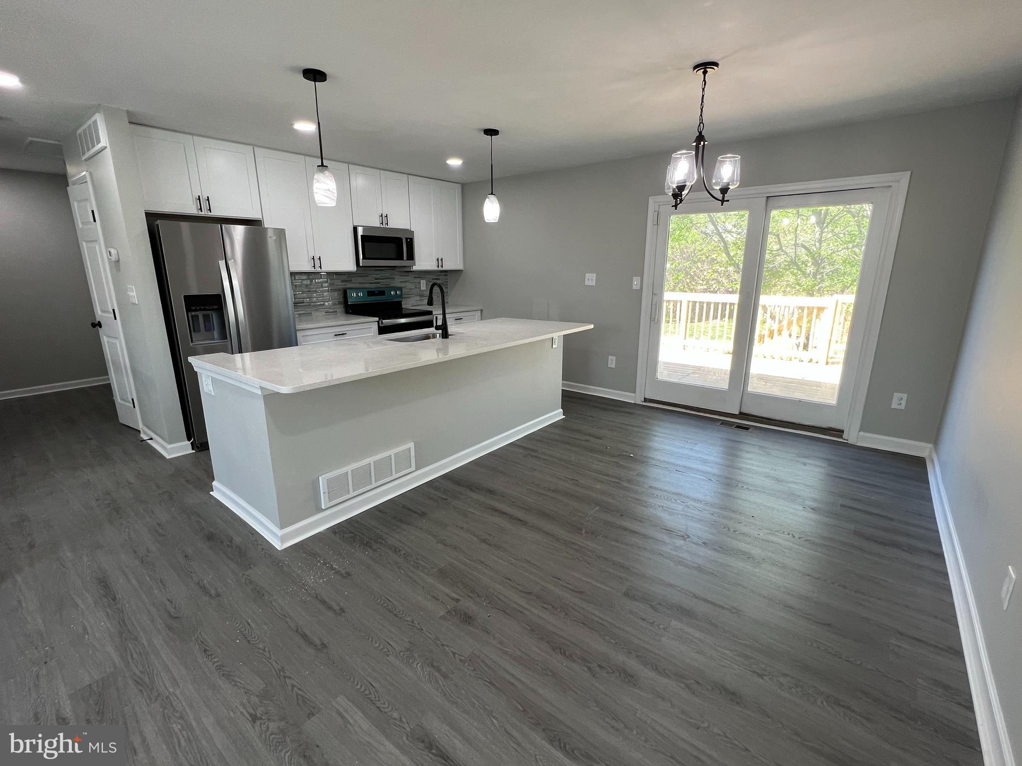 EAST PARK VILLAGE - Residential