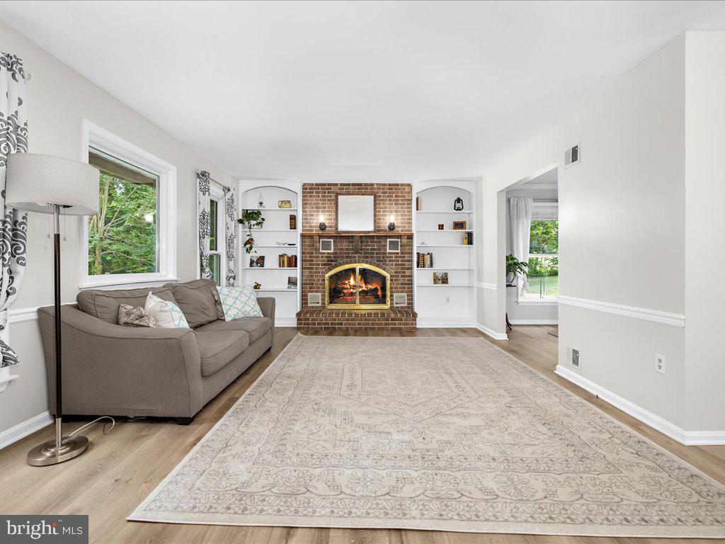 THE MEADOWS - Residential