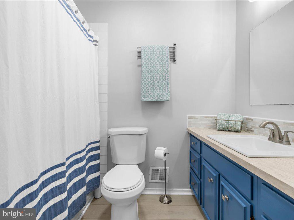 THE MEADOWS - Residential