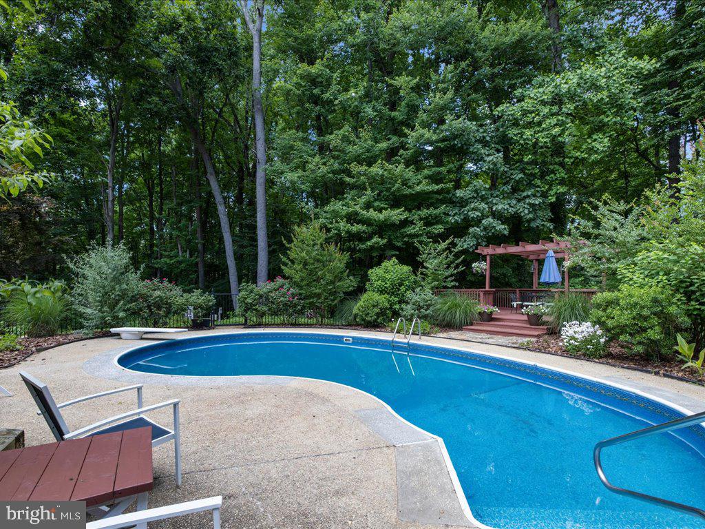 THE MEADOWS - Residential