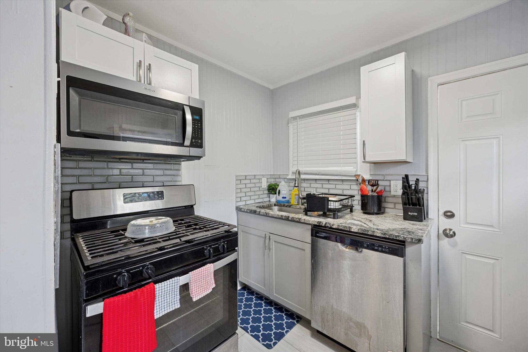 YEADON - Residential