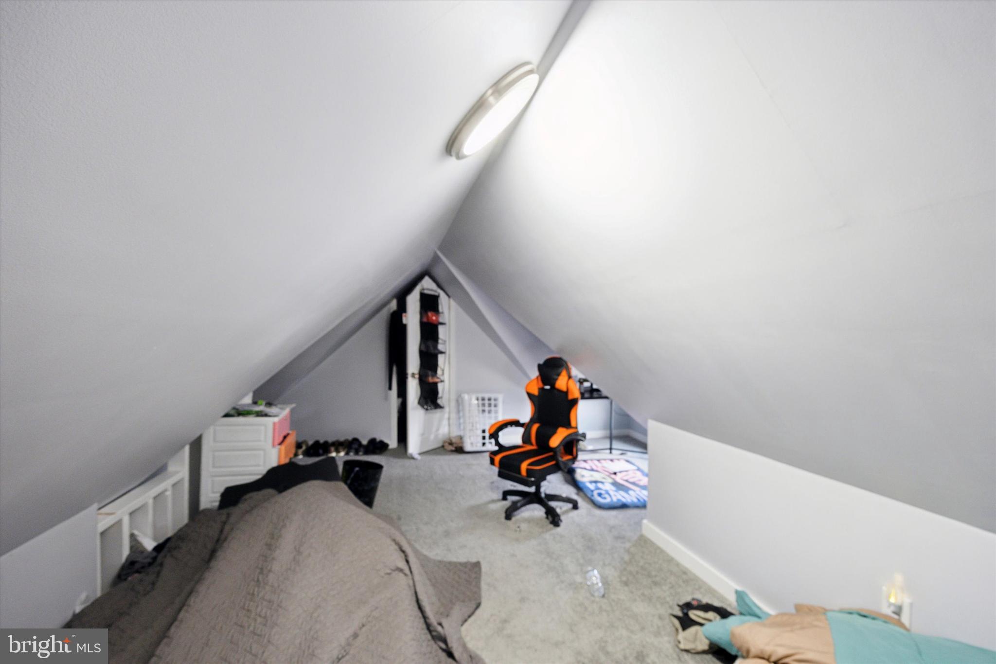 YEADON - Residential