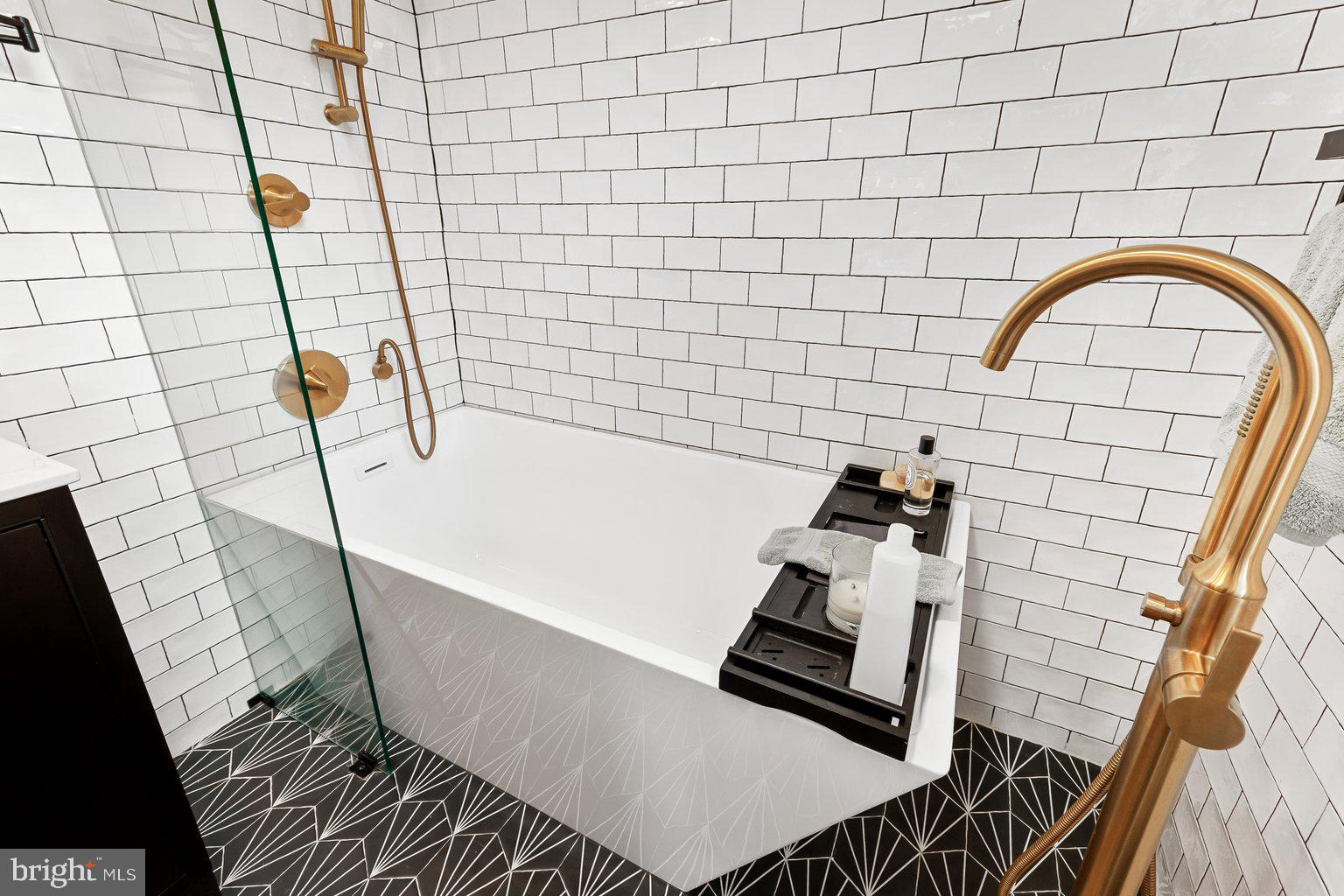 MOUNT VERNON PLACE HISTORIC DISTRICT - Residential