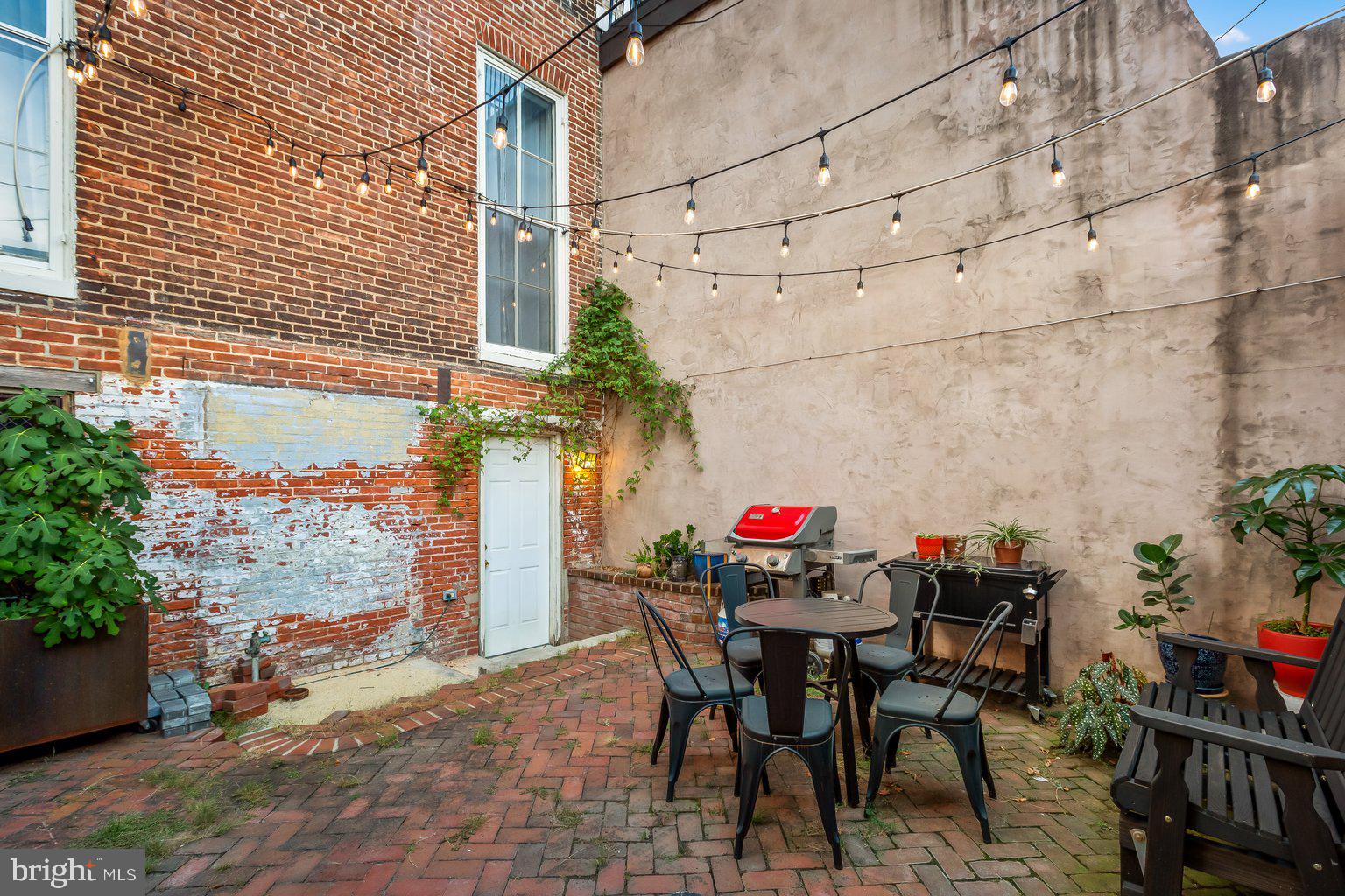 MOUNT VERNON PLACE HISTORIC DISTRICT - Residential